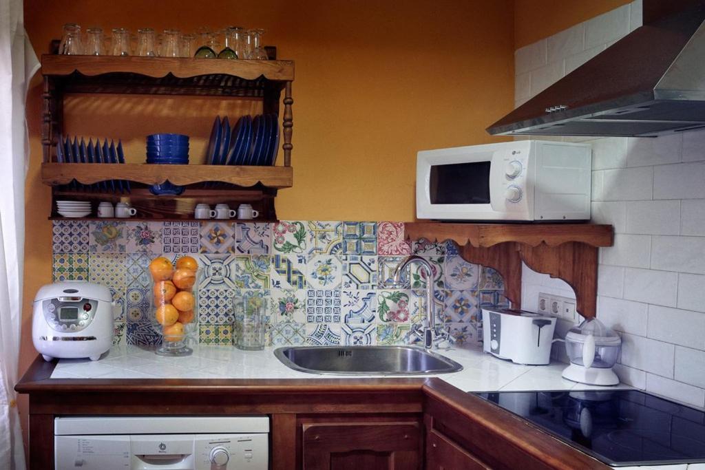 One-Bedroom House - Photo 15