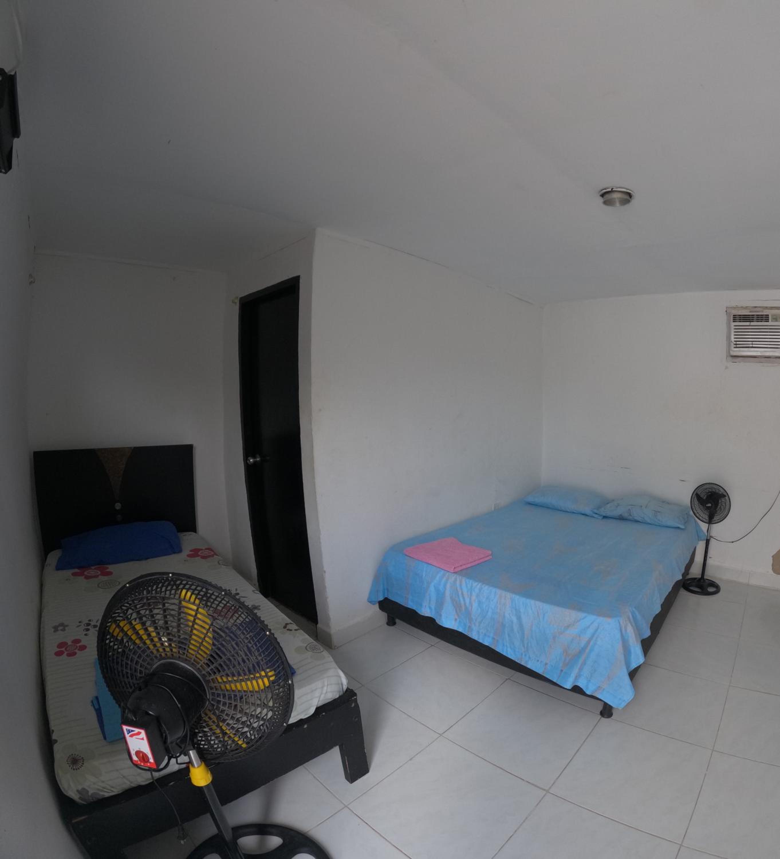 Single Room with Private Bathroom photo 1