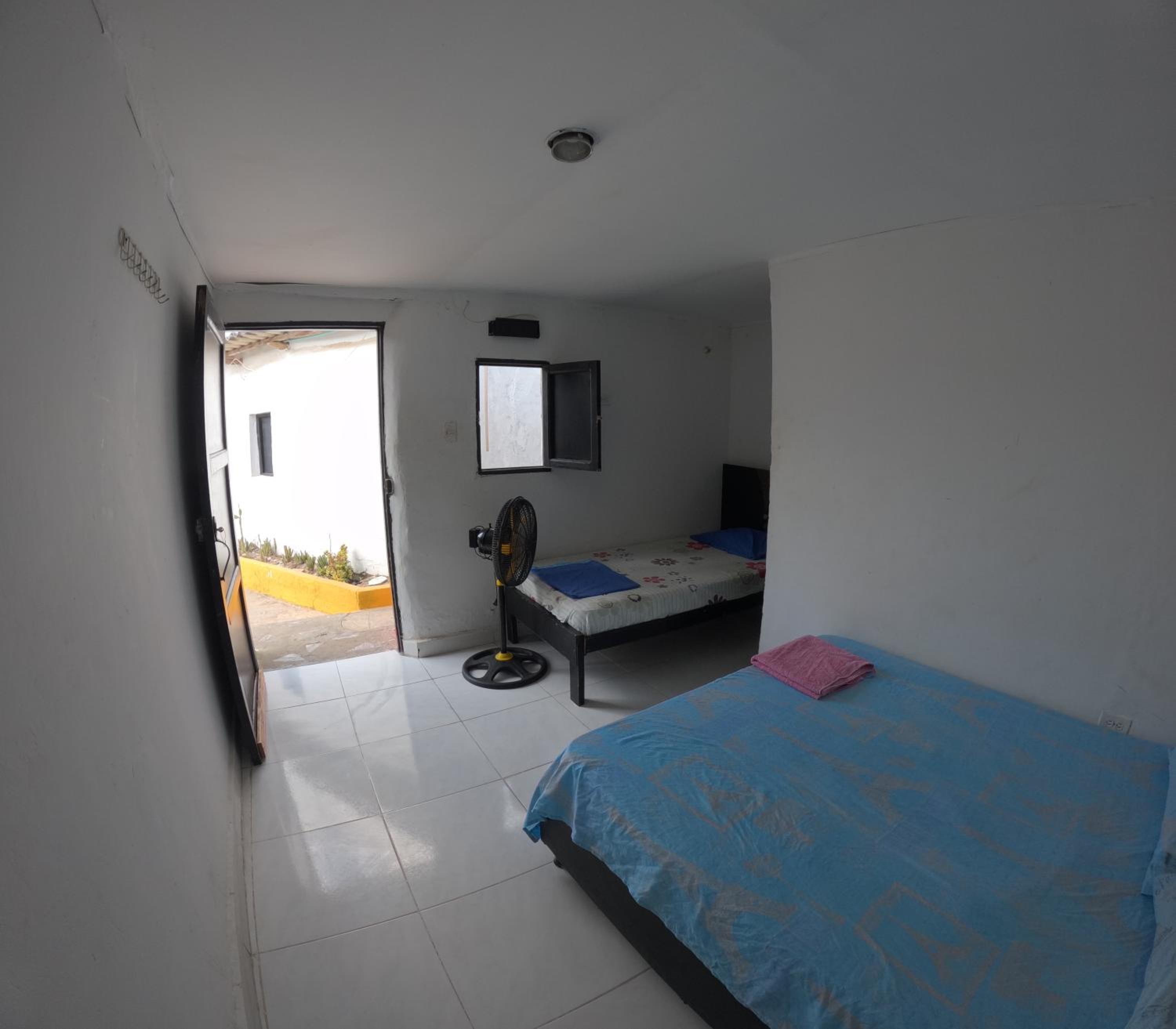 Single Room with Private Bathroom photo 2
