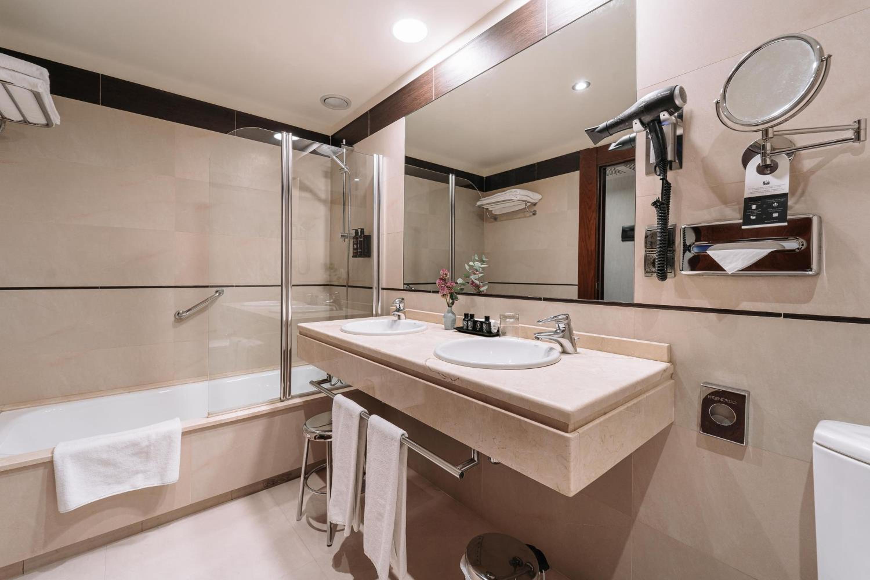 Grand Premium Room - Photo 2