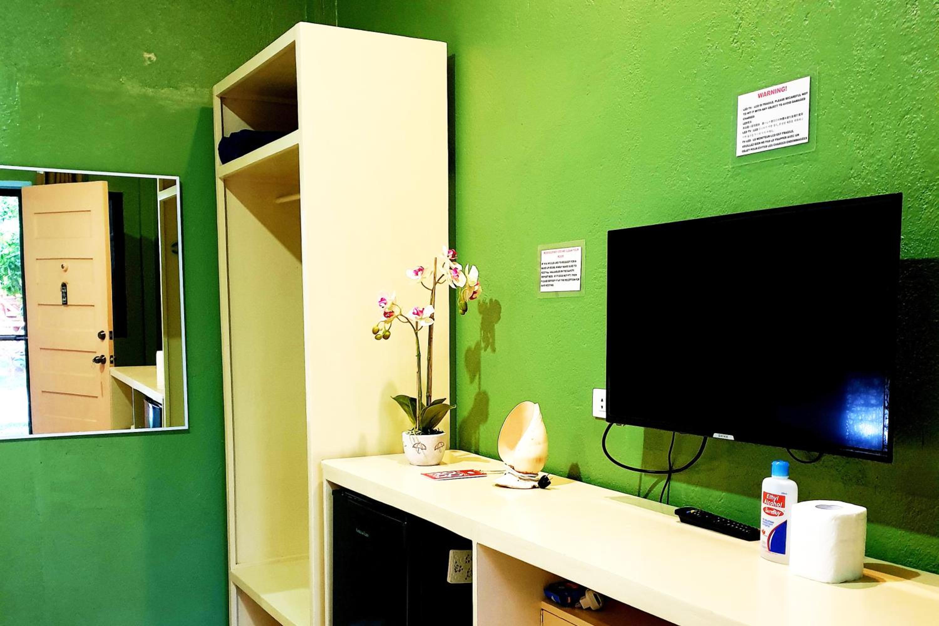 Deluxe Triple Room photo 3