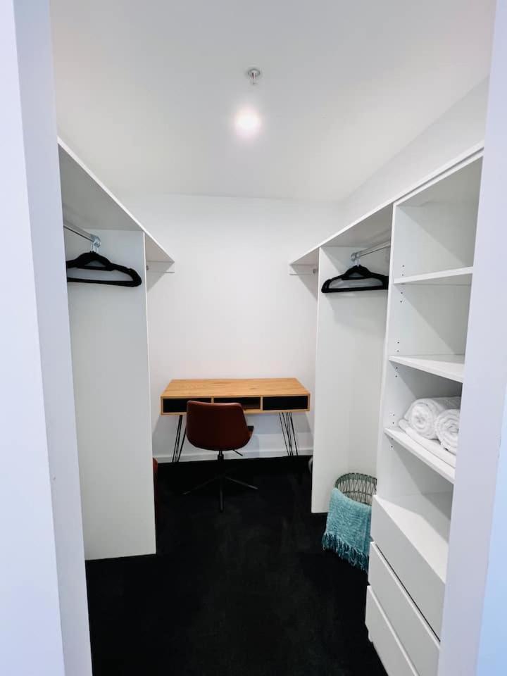 City Sunset View, Two-Bedroom, Two-Bathroom, One-Carspace