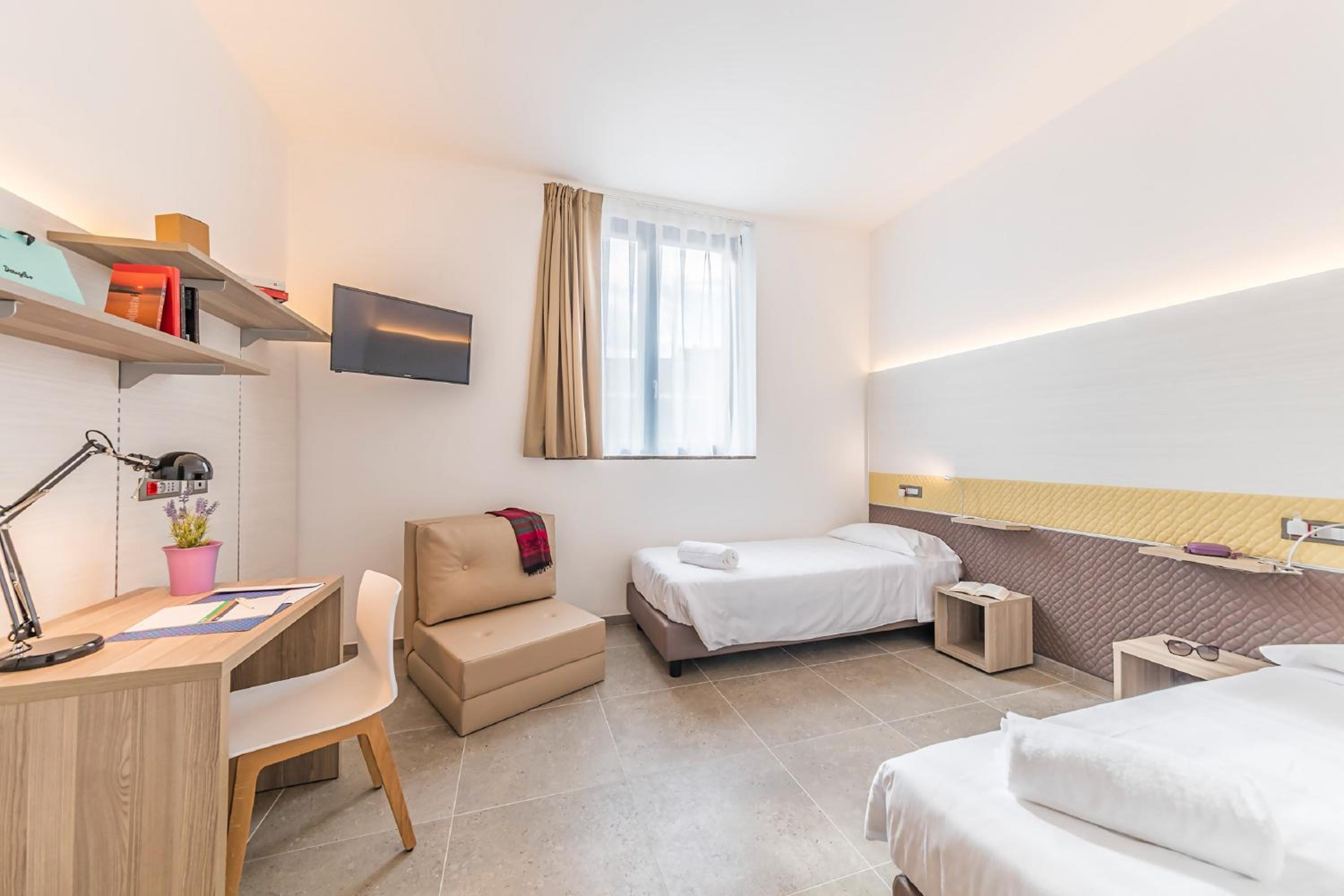 Basic Twin Room photo 1