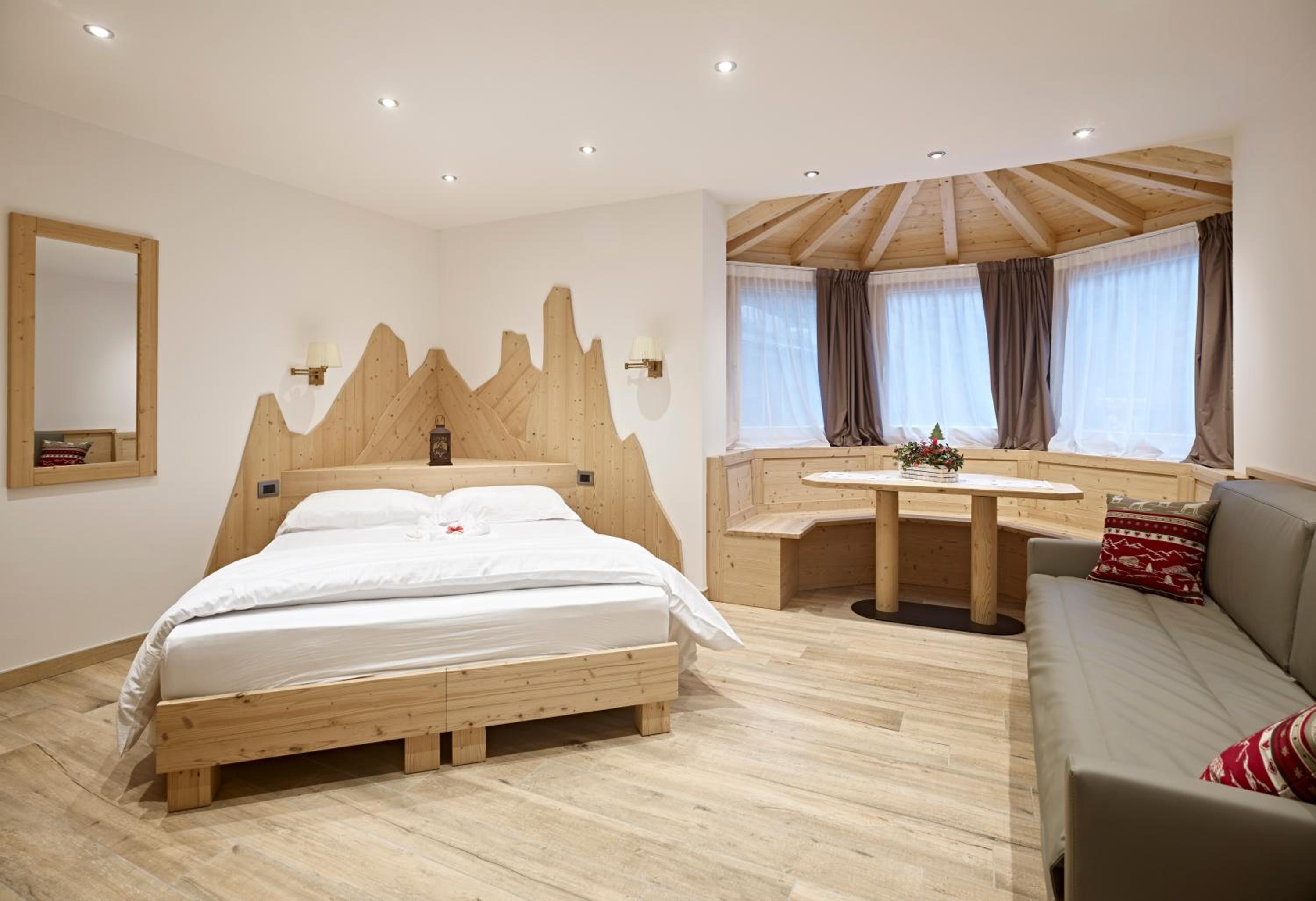 Deluxe Double or Twin Room photo 2