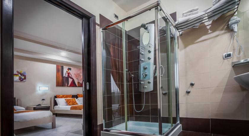 Triple Room - Photo 5