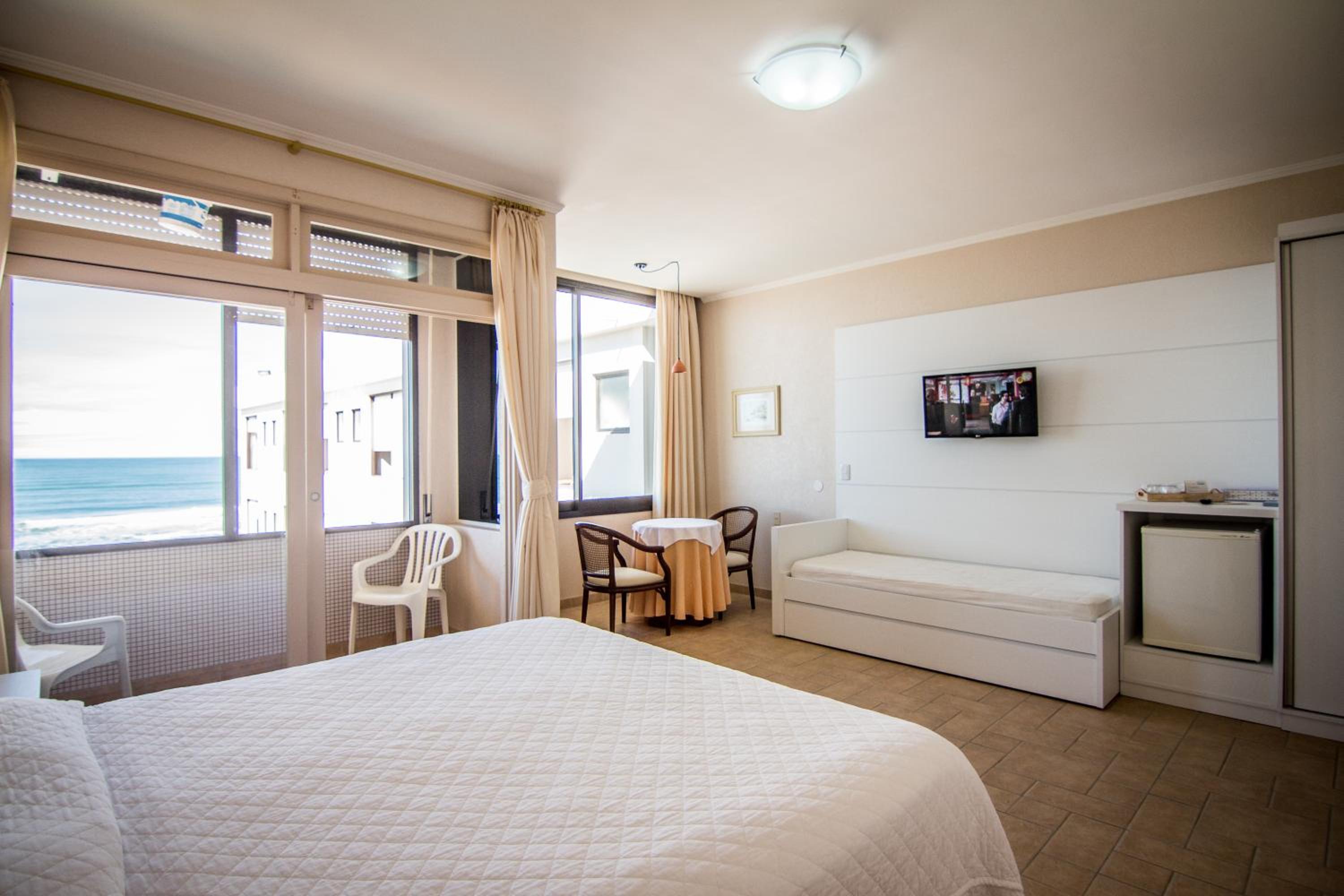 Suite with Sea View and Bath photo 3