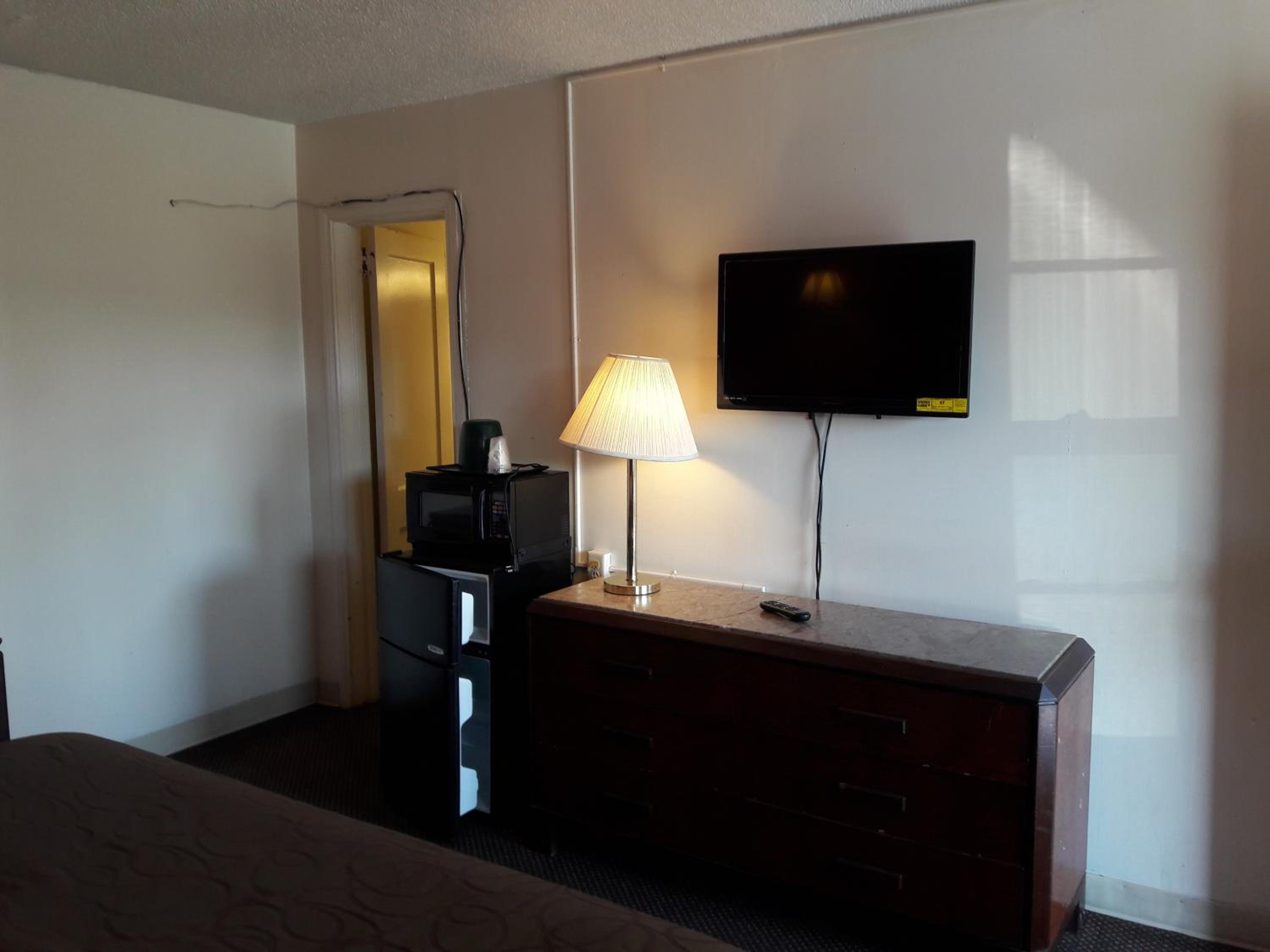 2 Full Beds Non-Smoking photo 2