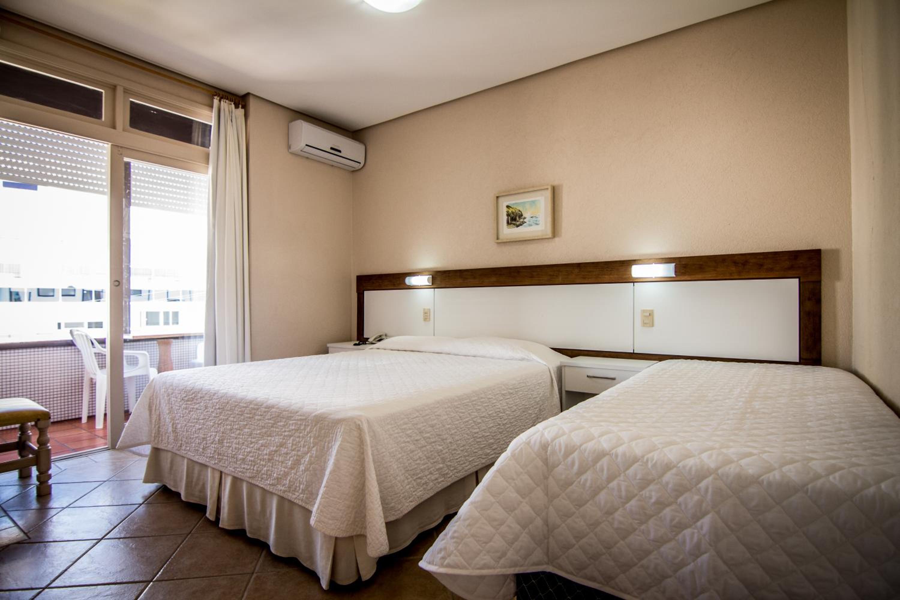 Deluxe Double Room with Balcony photo 2