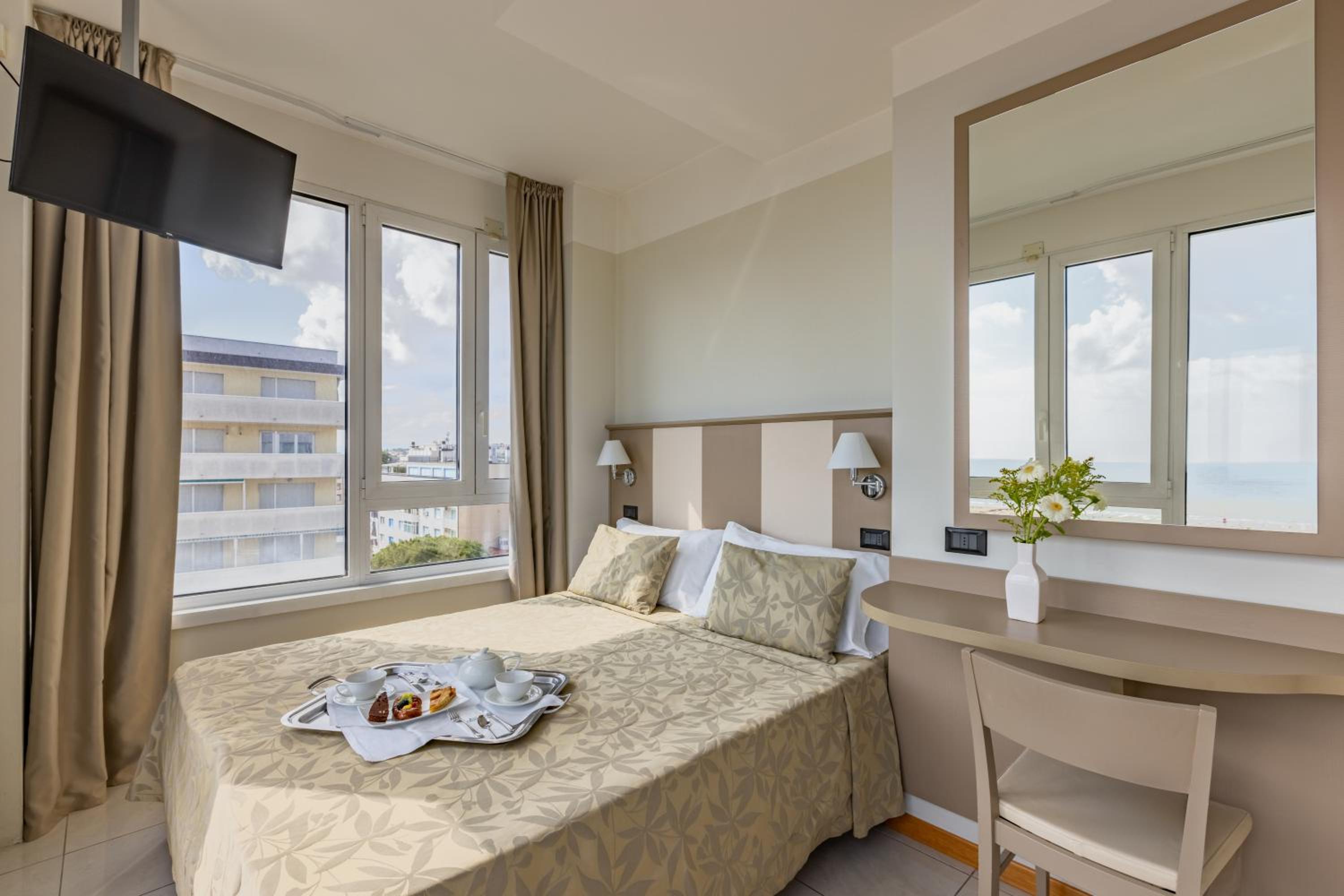 Economy Double Room - Photo 3