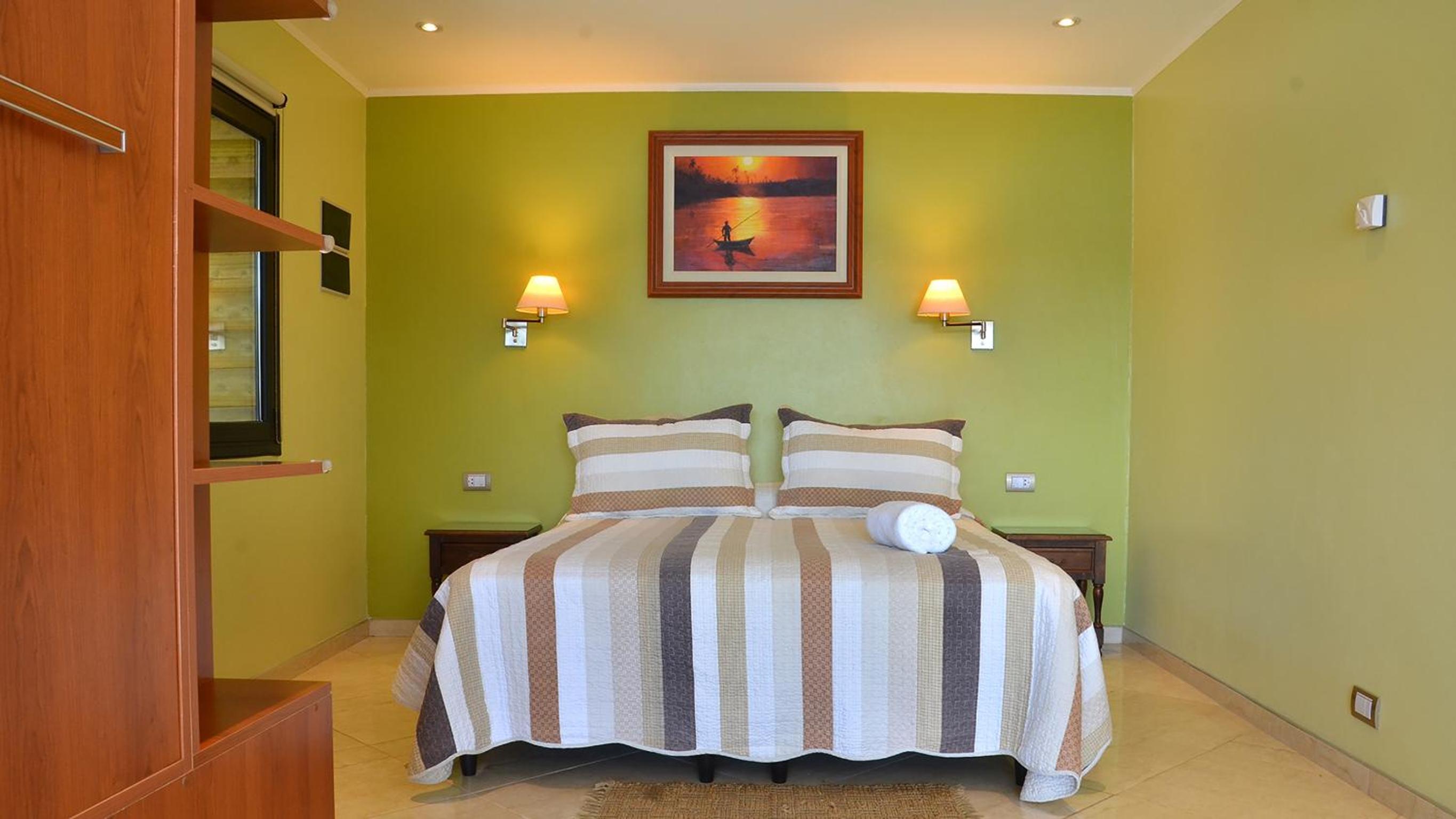 Deluxe Double or Twin Room with Balcony photo 2