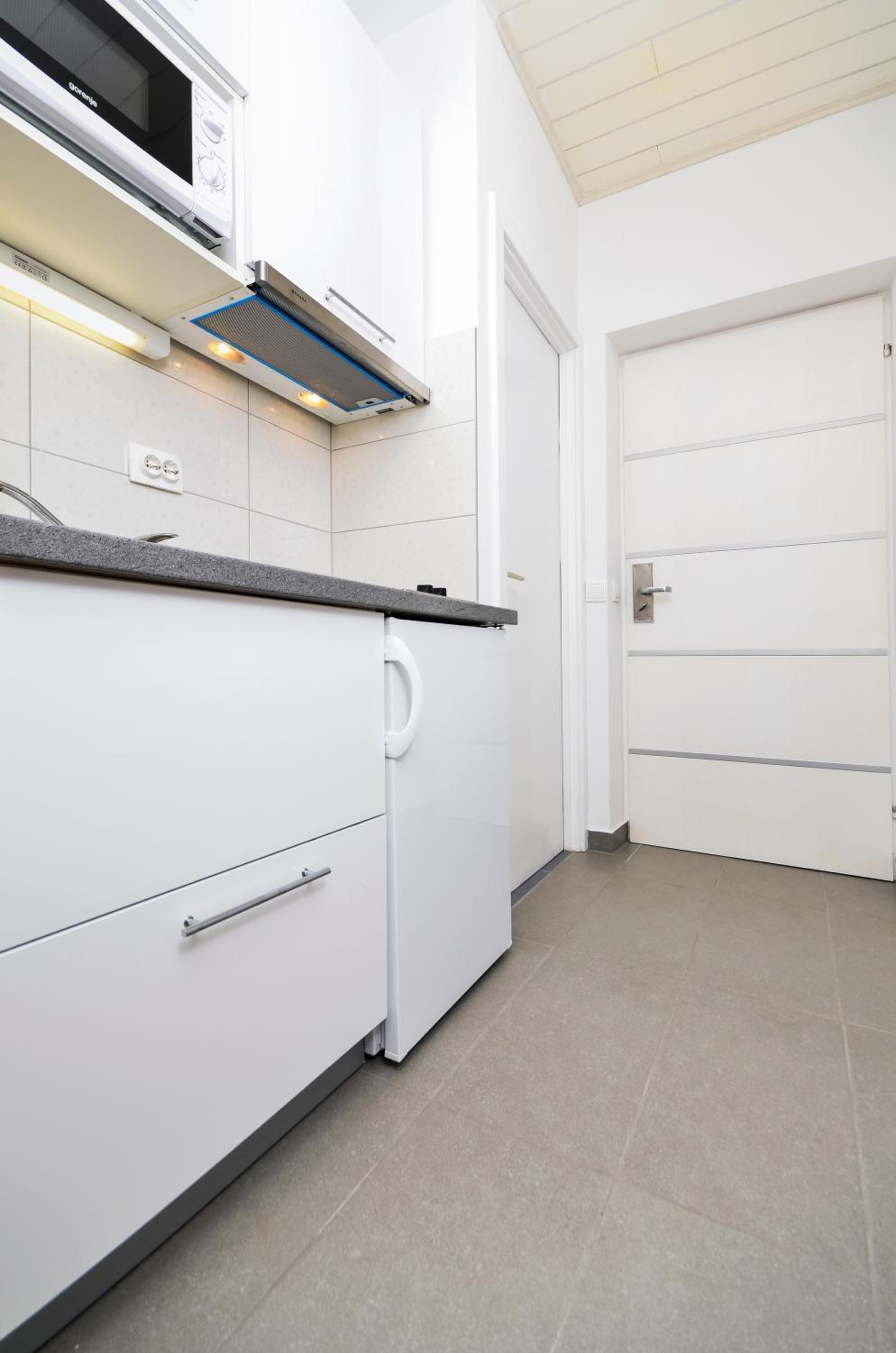 Studio Apartment photo 2