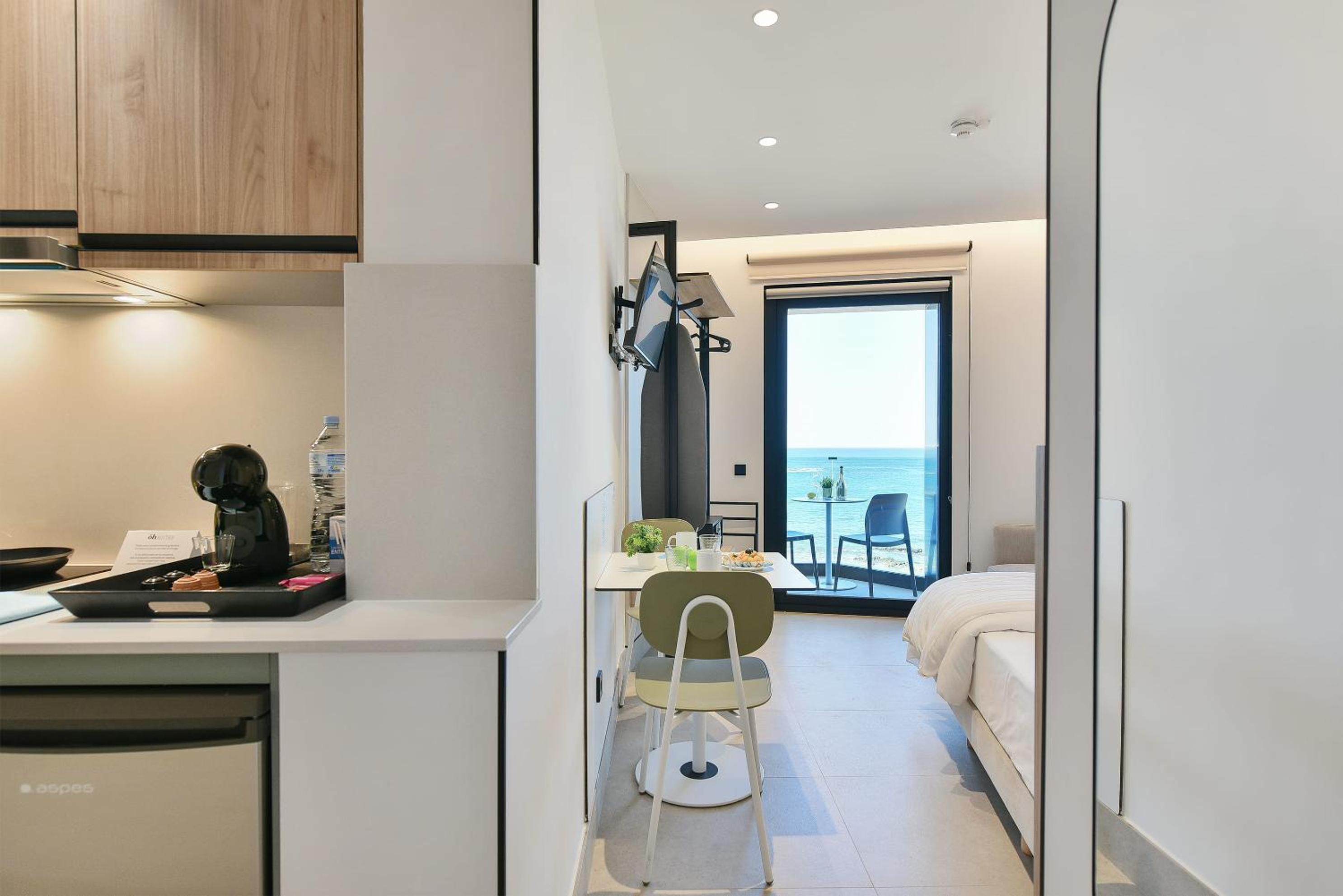 Double Room with Balcony and Sea View