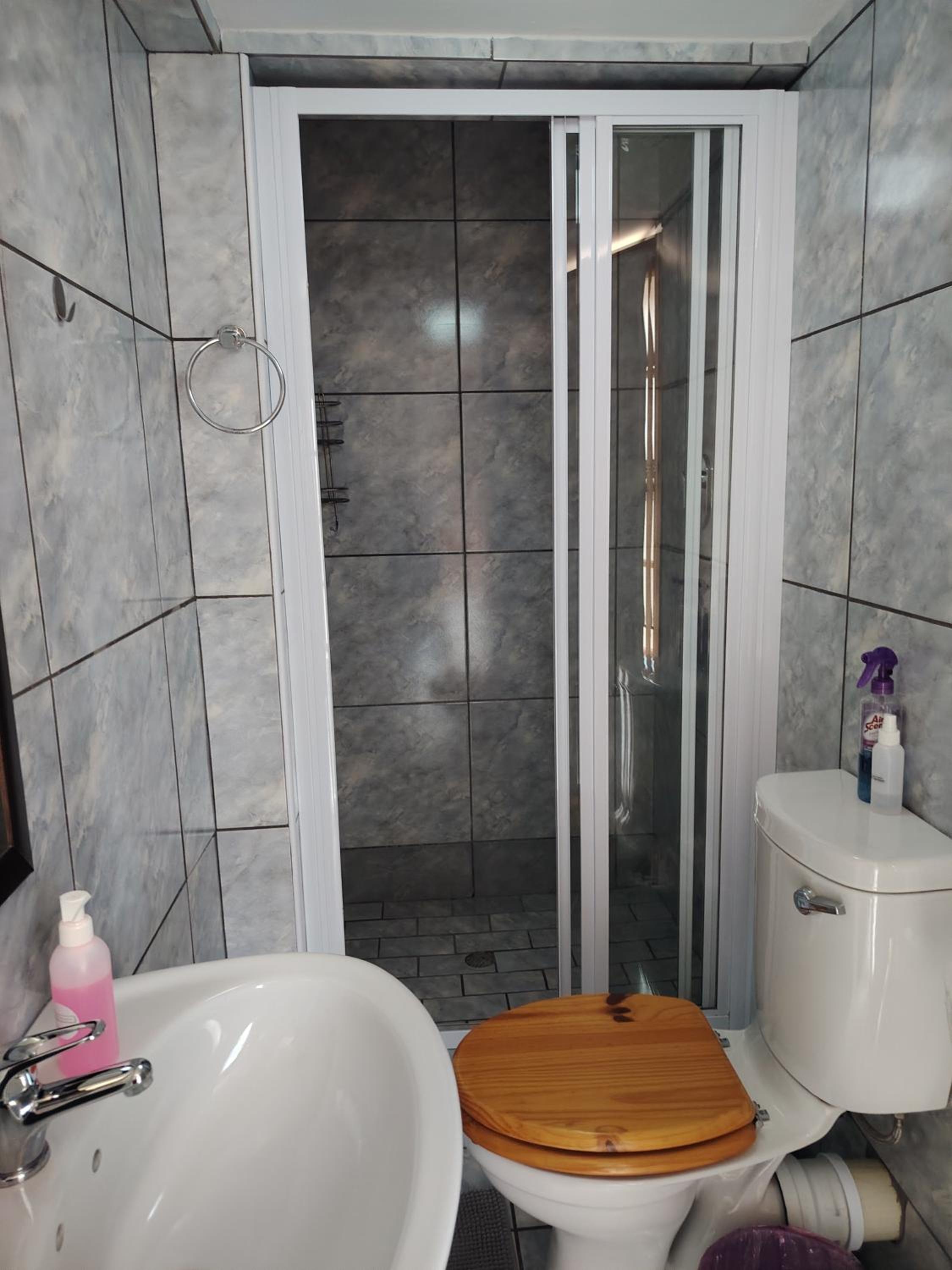 Standard Single Room photo 2