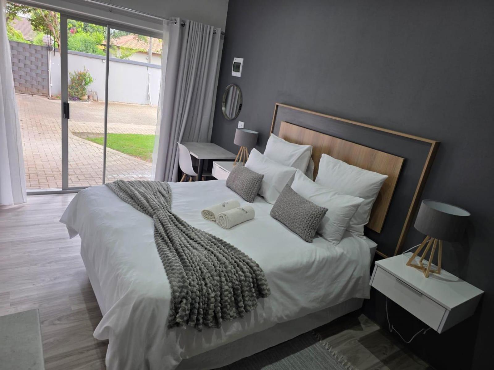 Standard Queen Room photo 1