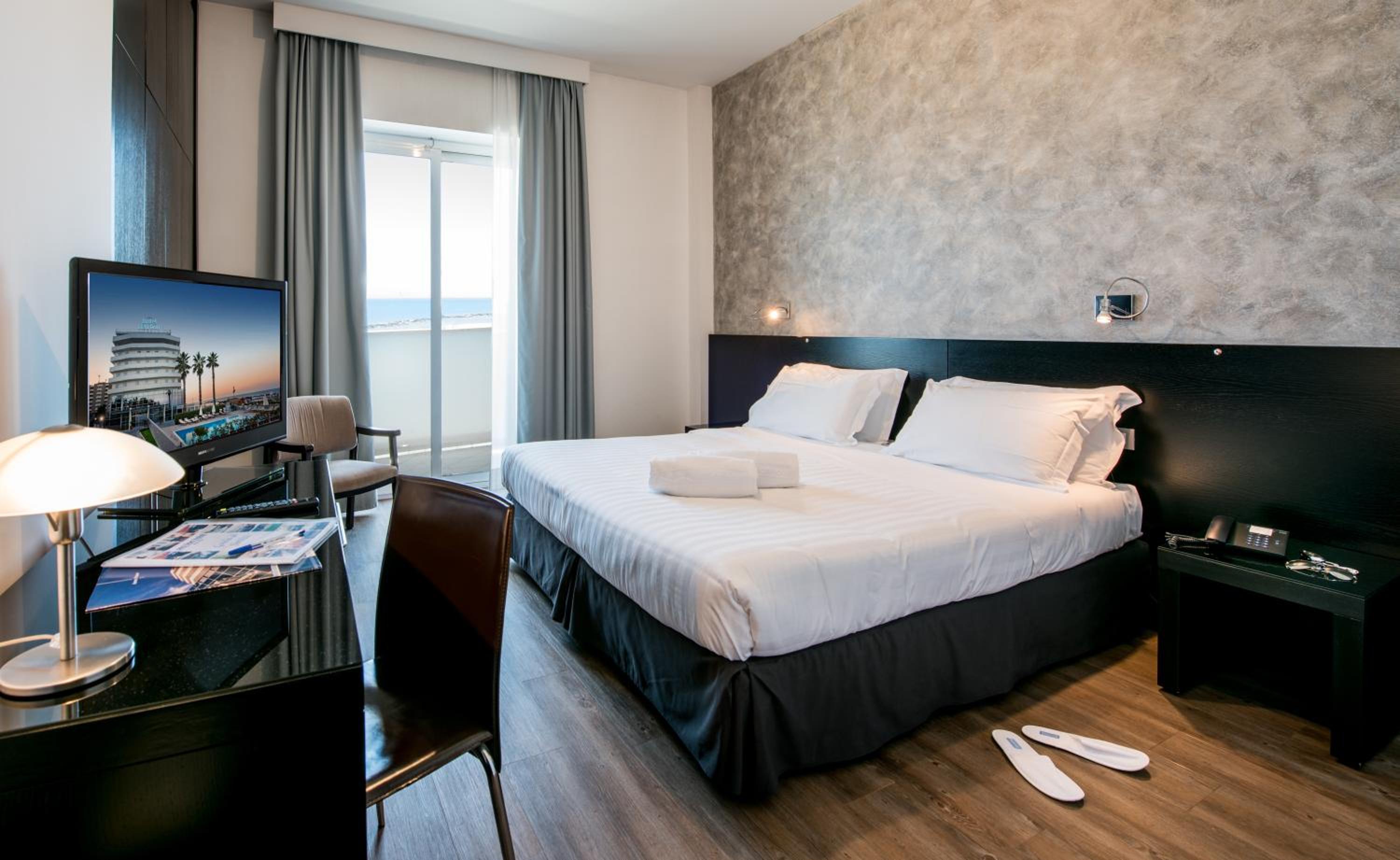 Double or Twin Room - Photo 1