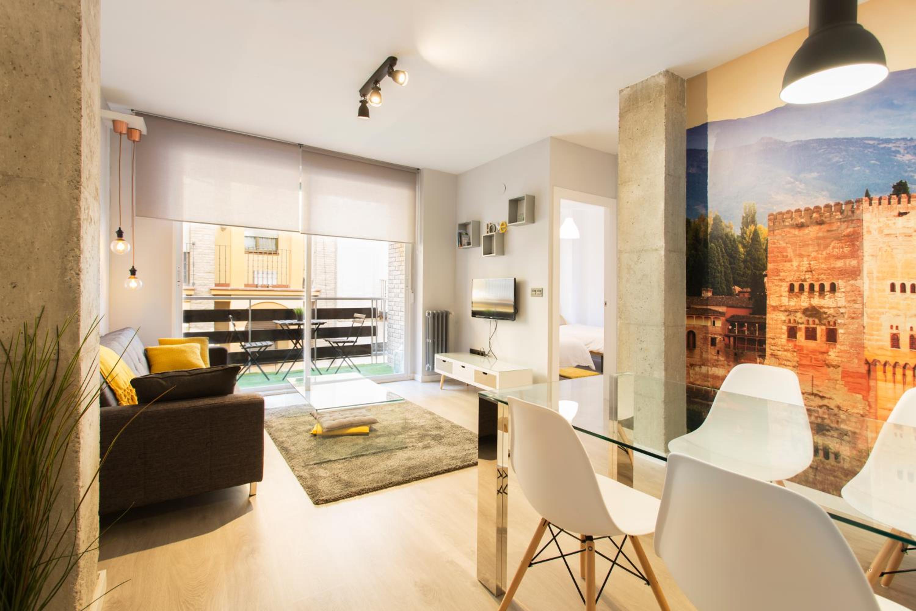 Three-Bedroom Apartment (B) photo 3