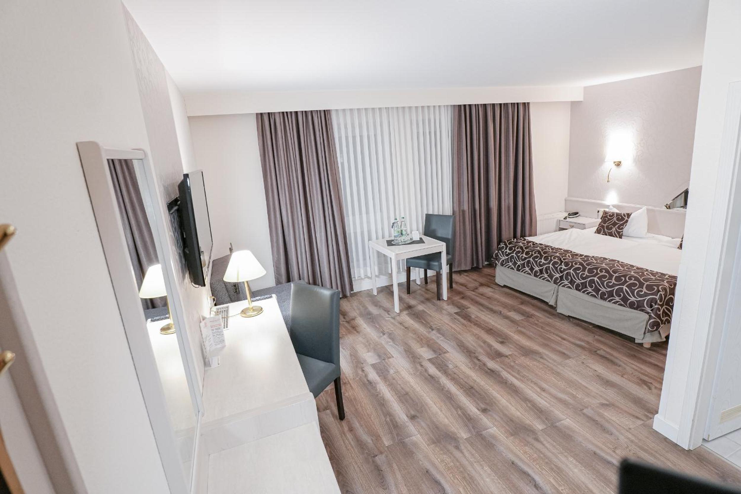Double Room with City View photo 3