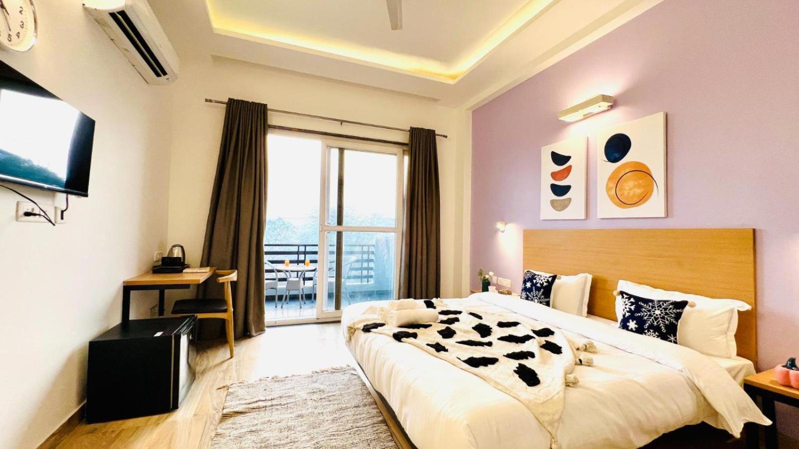 Double Room with Balcony photo 3