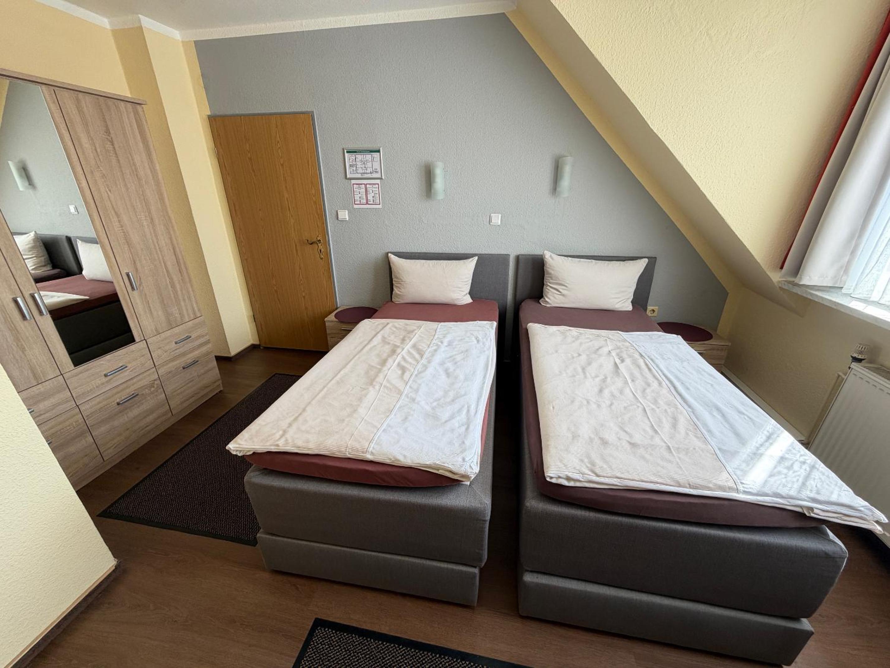 Twin Room with Bathroom