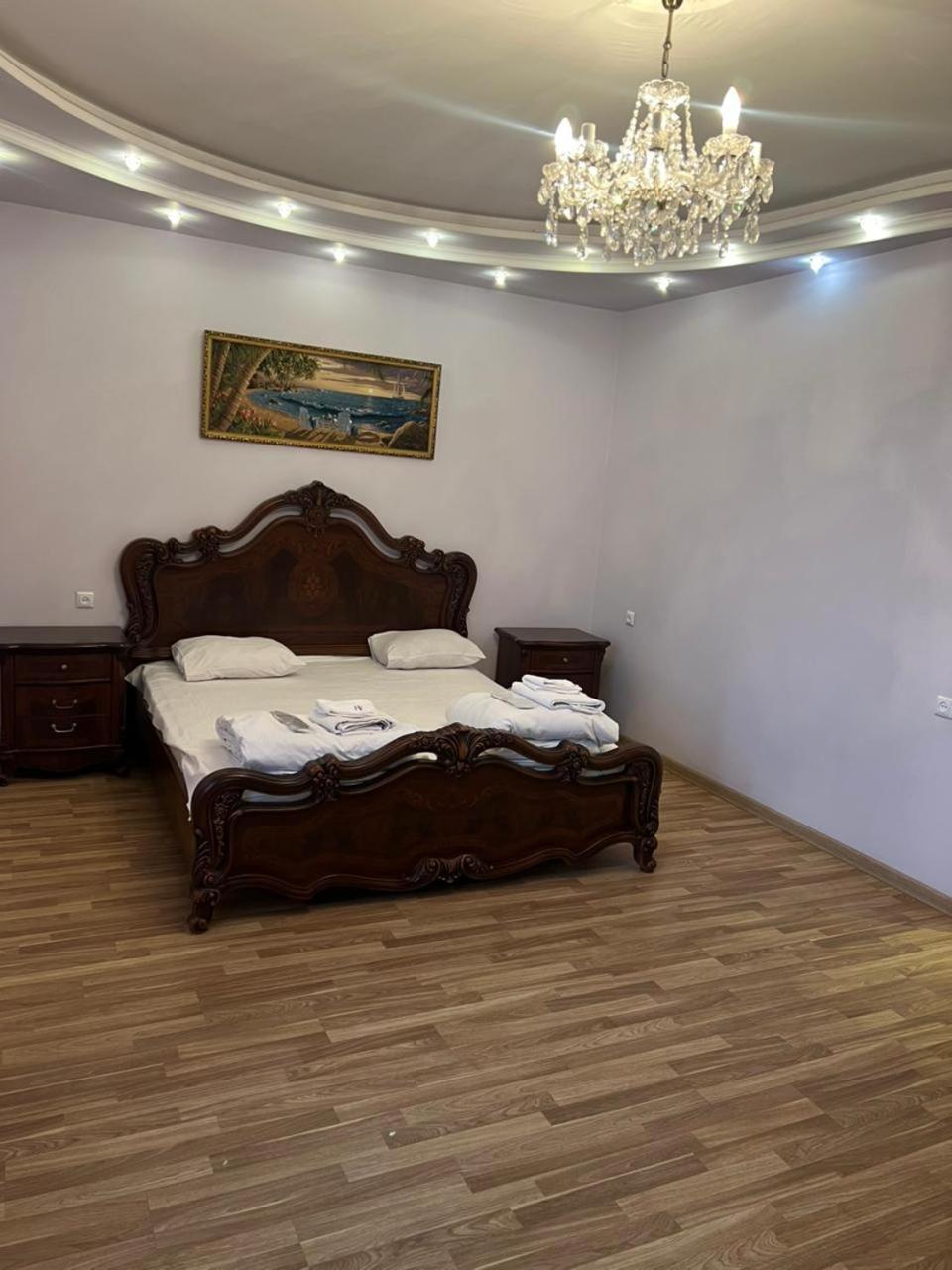 Three-Bedroom Apartment with Balcony