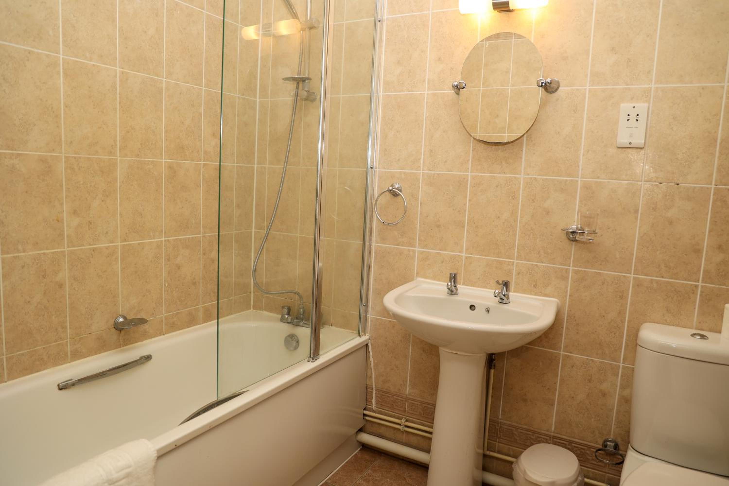 Standard Double Room - Photo 1