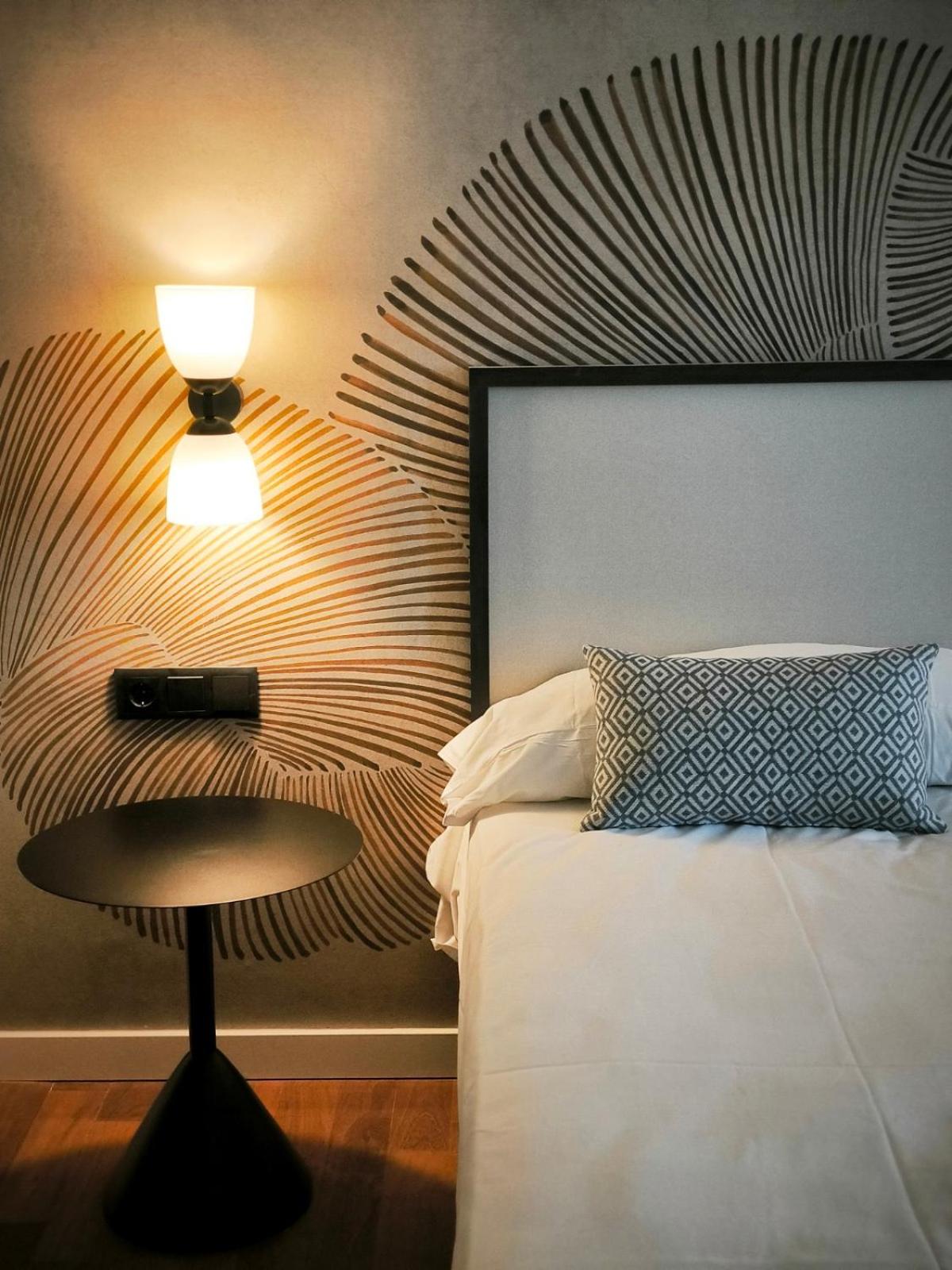 Double Room - Photo 2