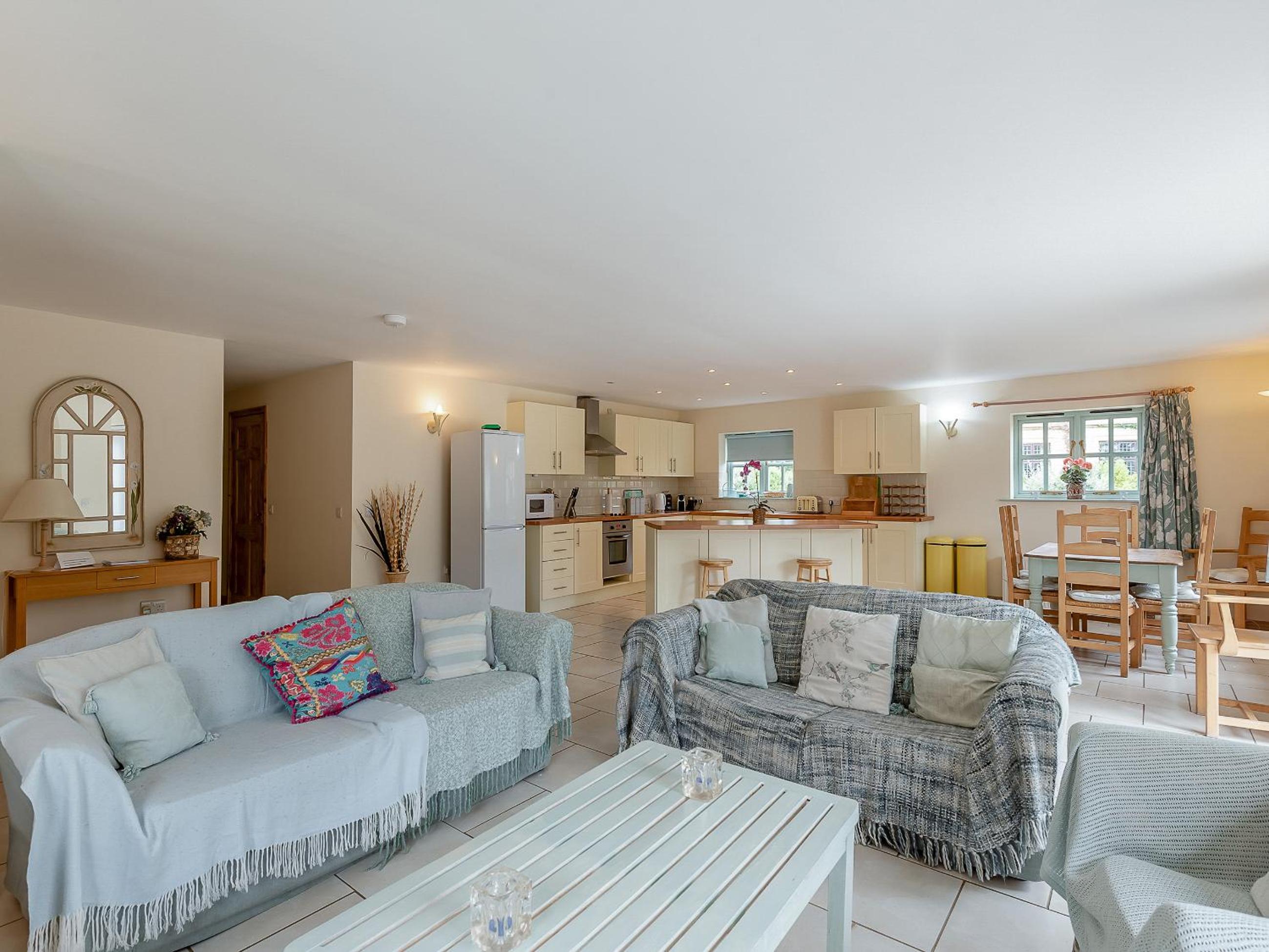 Three-Bedroom Vacation Home  photo 2