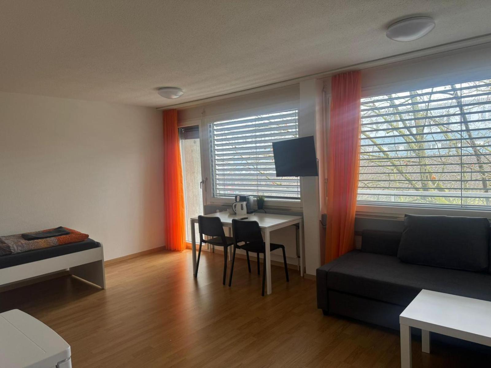 Standard Single Room with Shared Bathroom