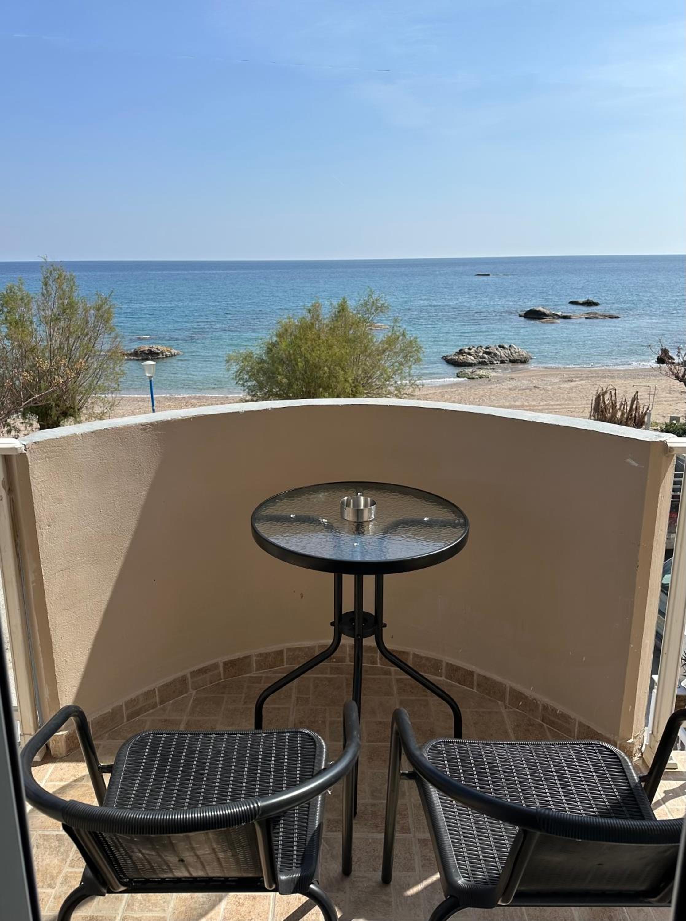 Deluxe Studio Middle Floor Beachfront