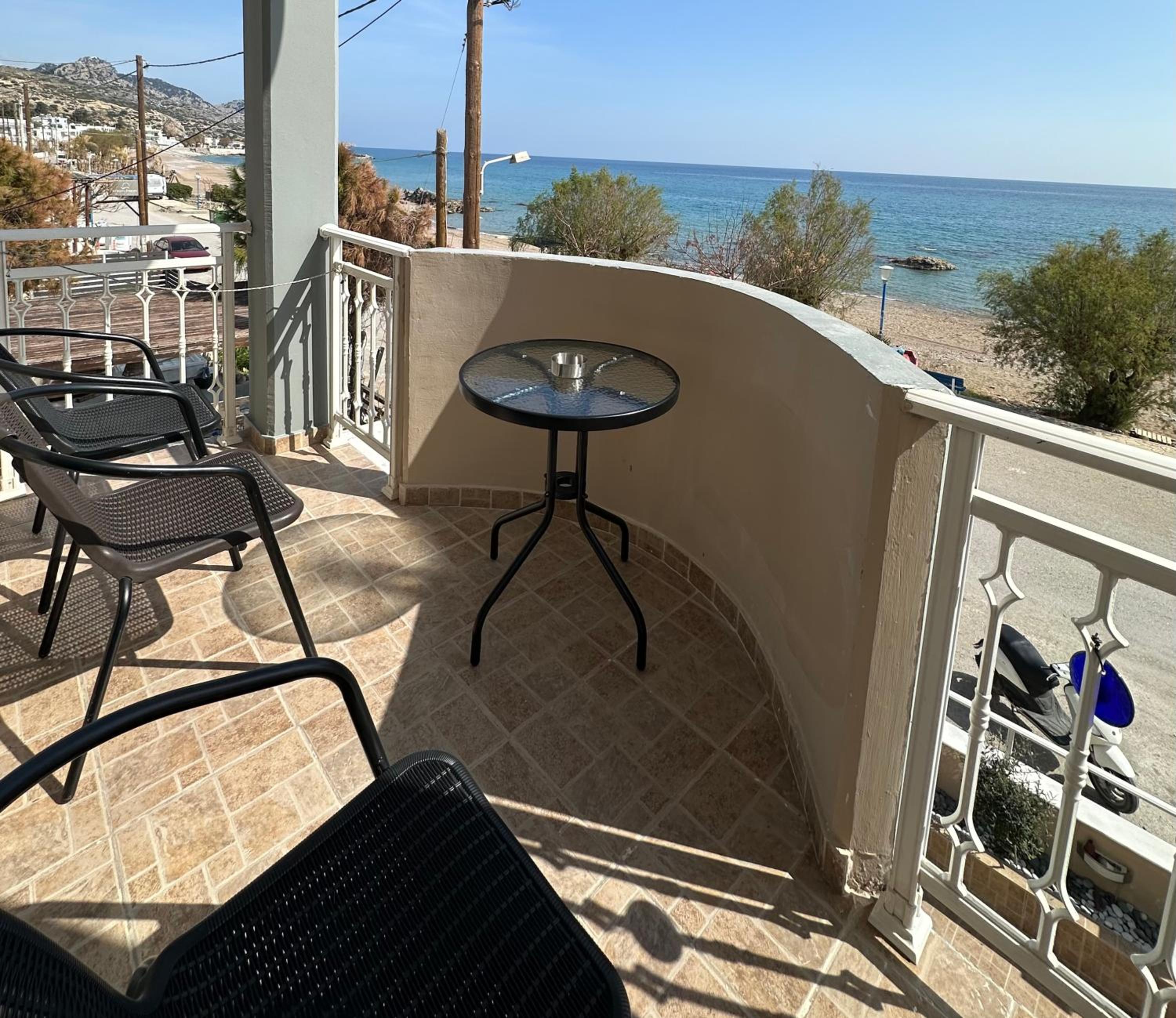 Deluxe Studio Middle Floor Beachfront