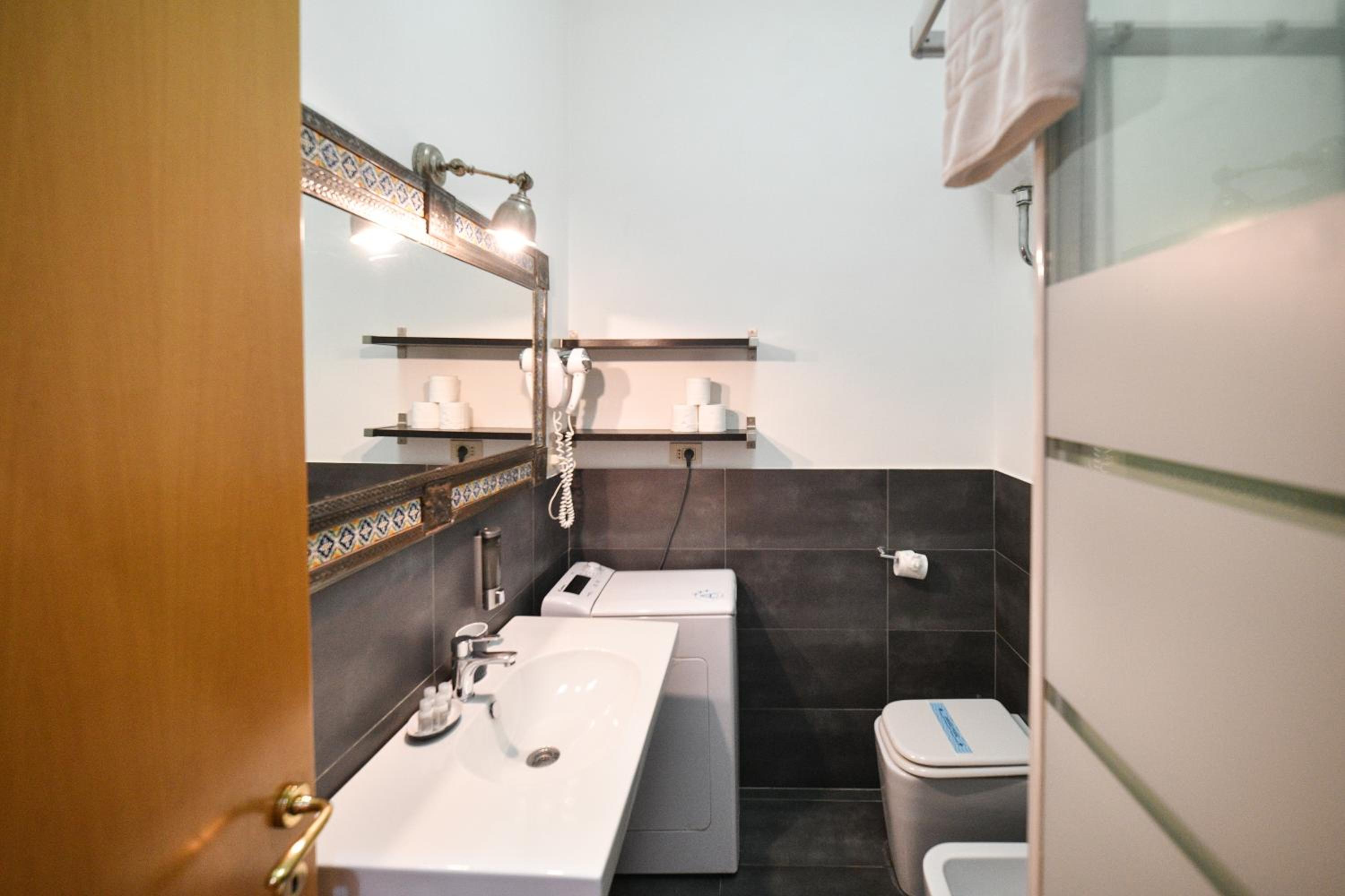 Two-Bedroom Standard Apartment Separate Building photo 2