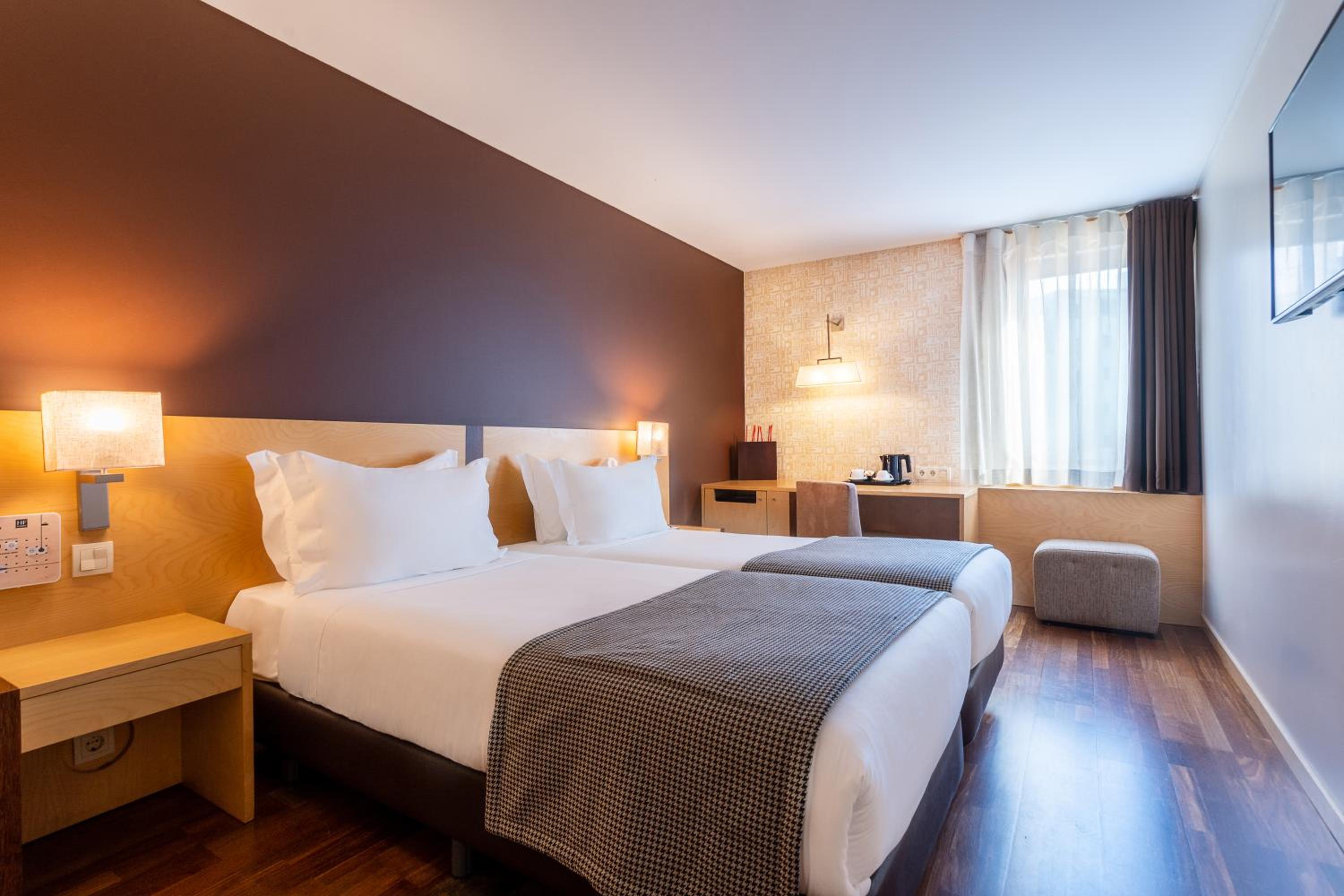 Economy Double or Twin Room - Photo 3