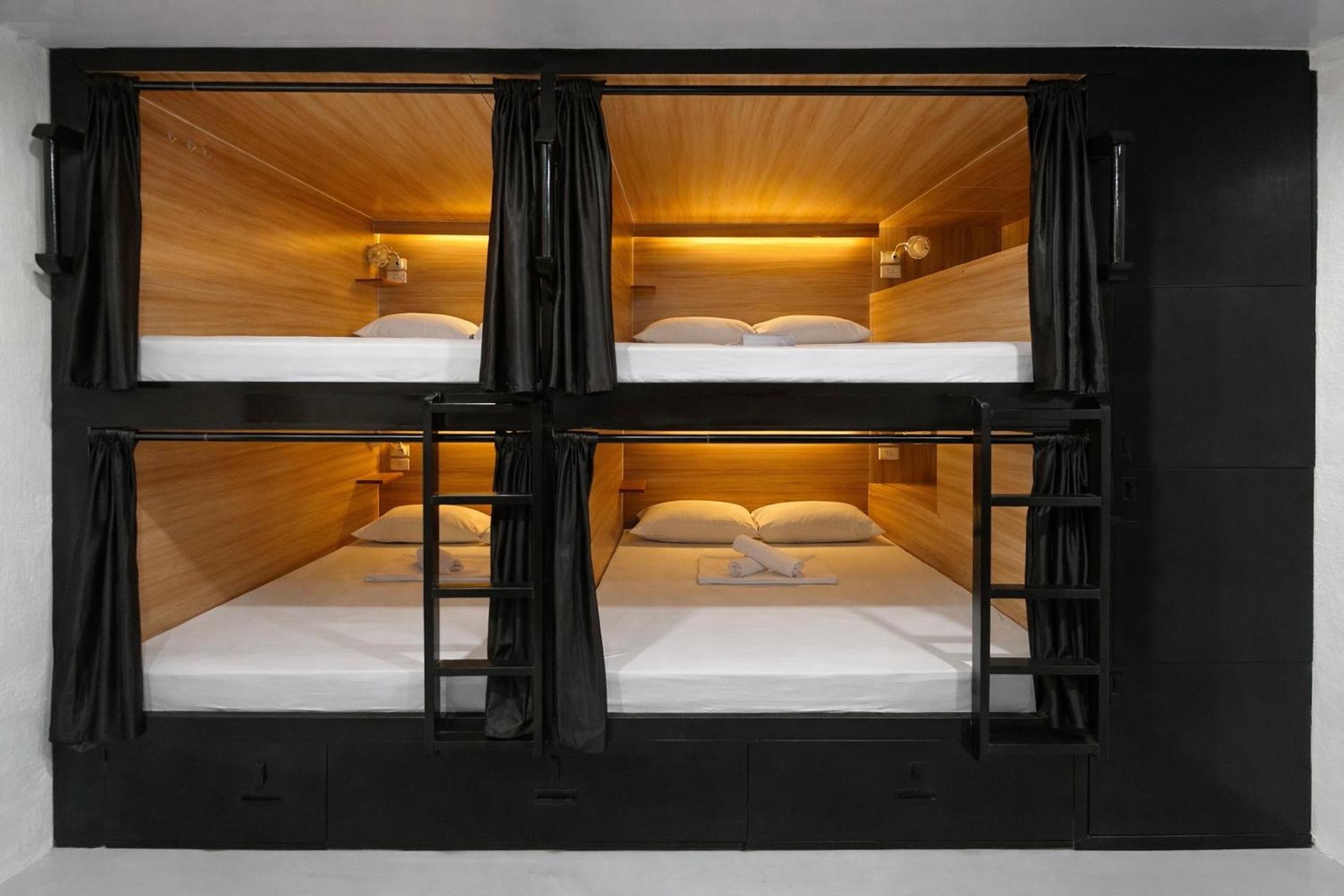 Bed in 4-Bed Mixed Dormitory Room photo 2