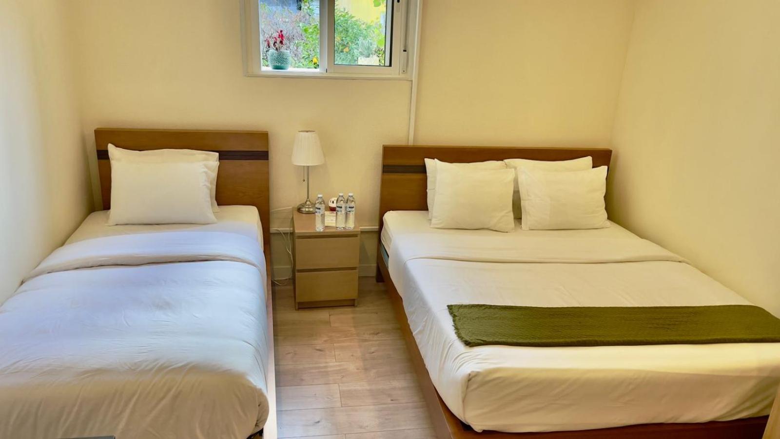 Basic Triple Room with Shared Bathroom photo 1