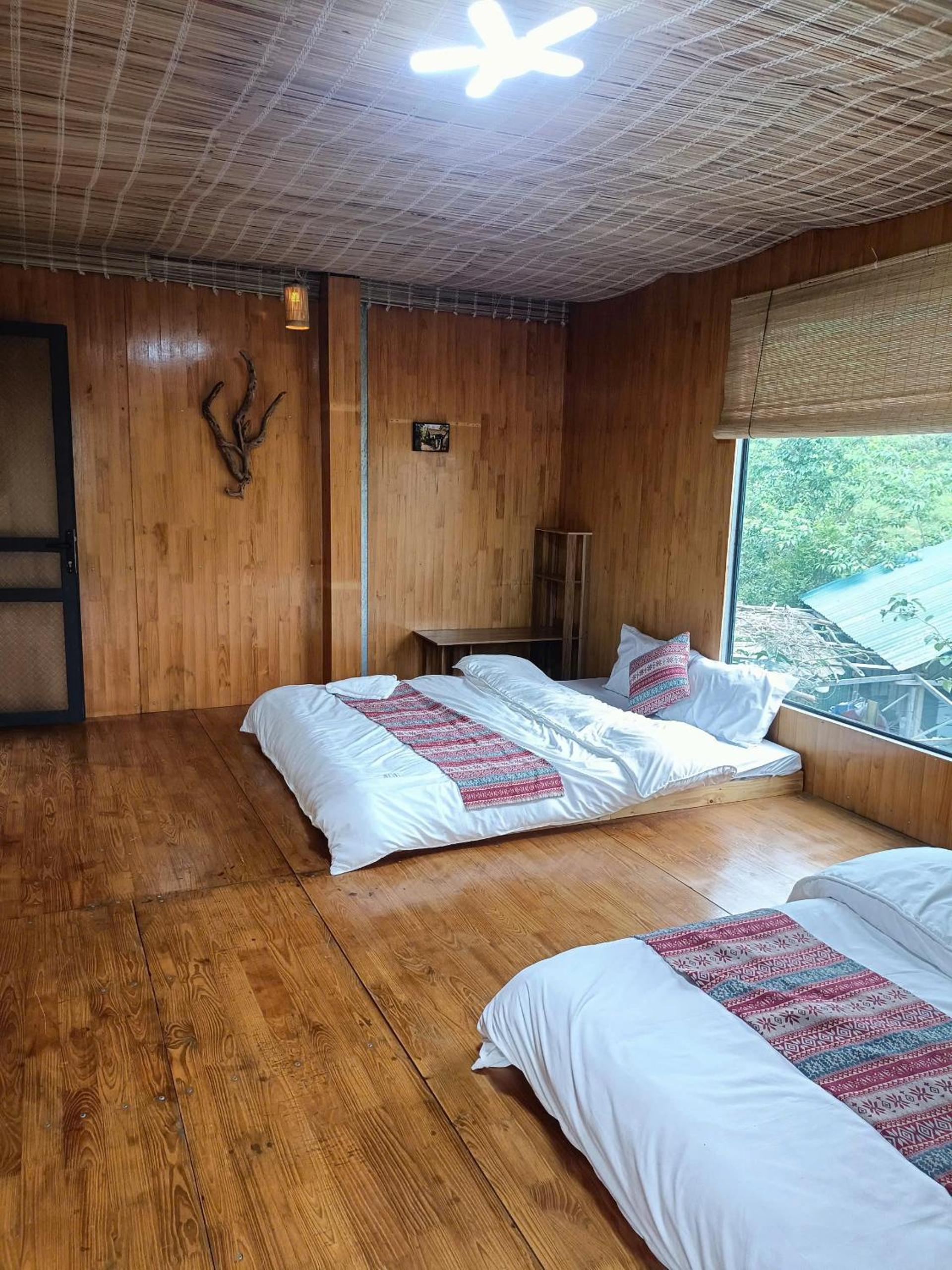Quadruple Room with Mountain View photo 1