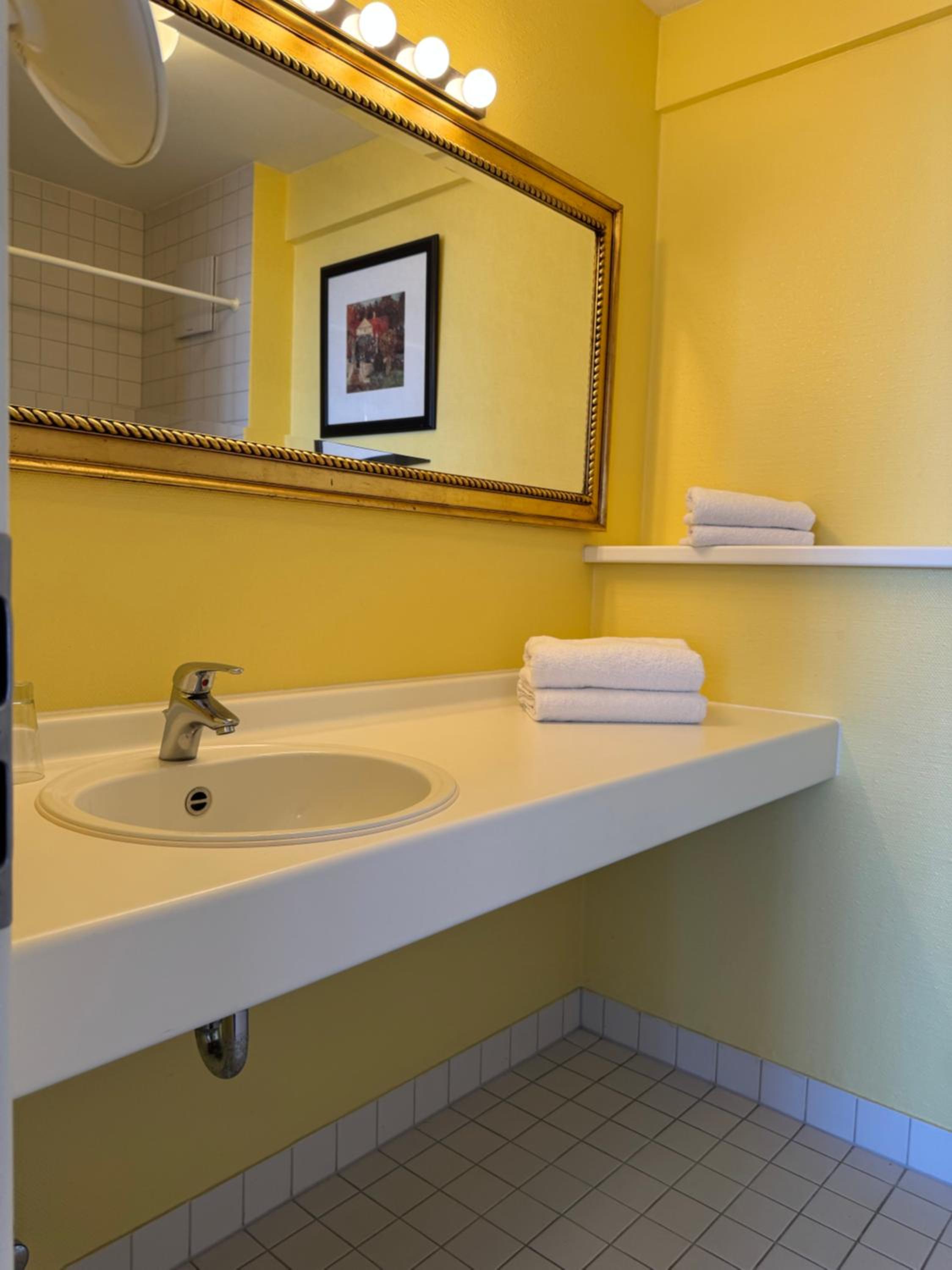 Junior Suite with Sea View thumbnail 5