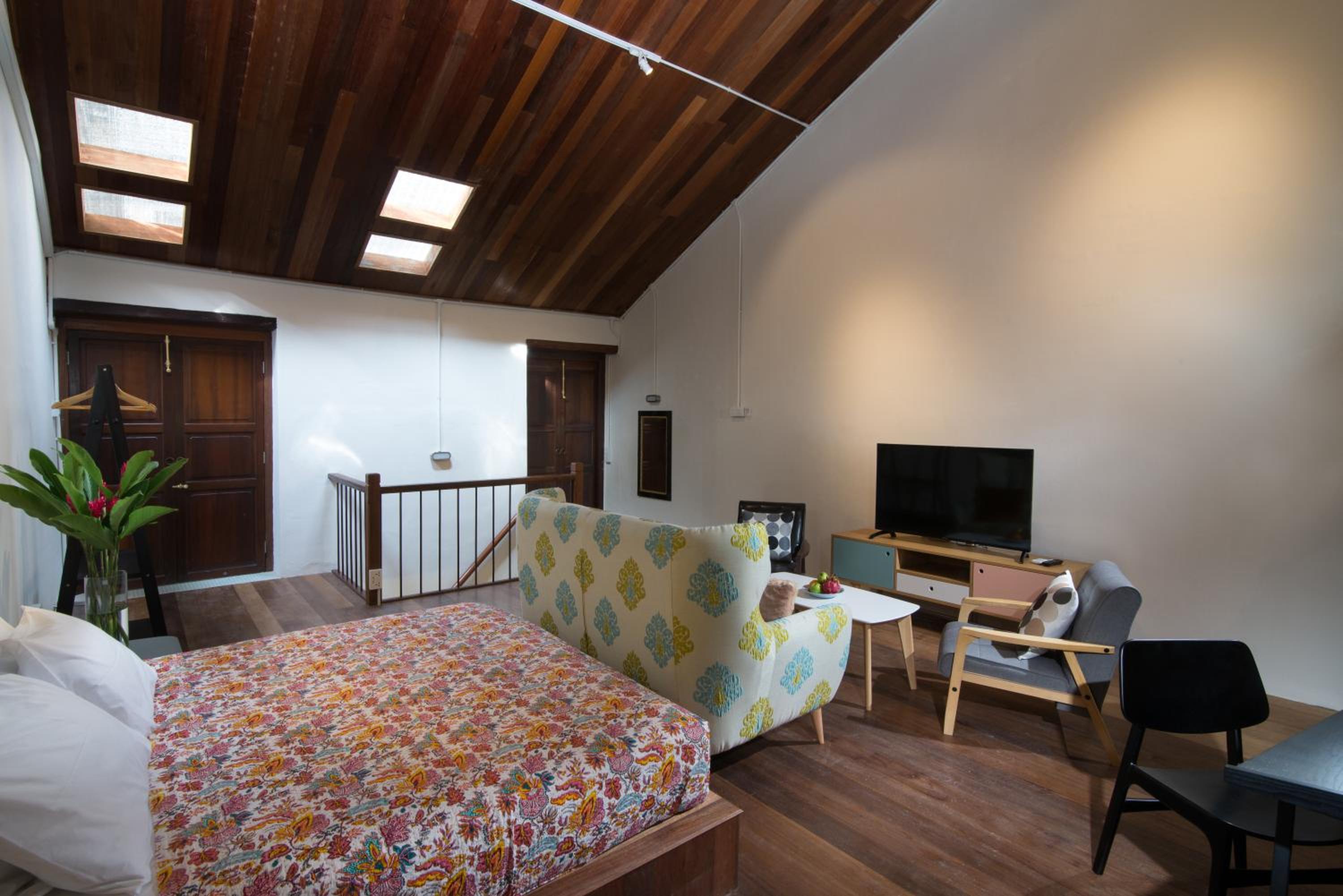 Loft Suite thumbnail 6