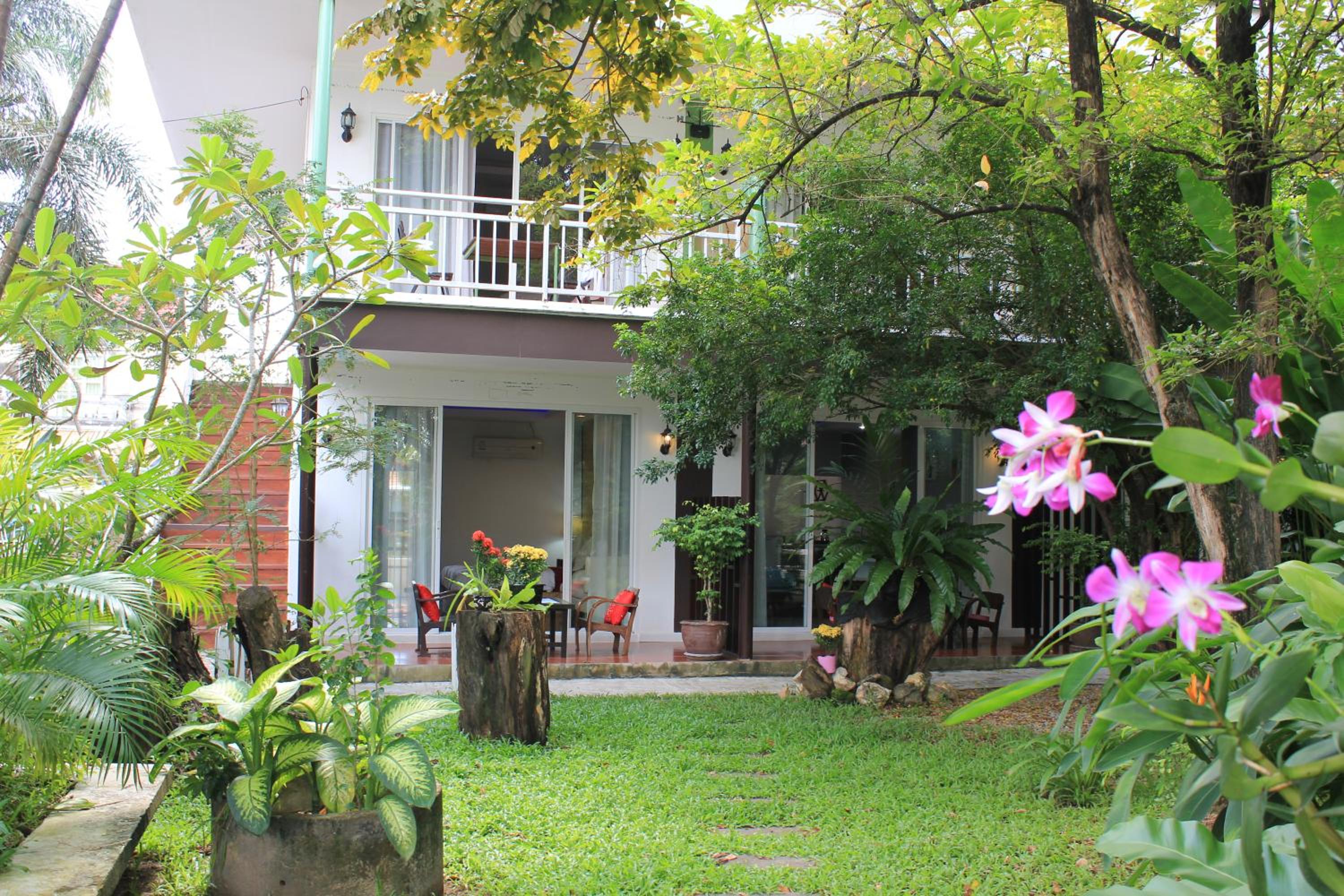Studio with Garden View - Photo 20