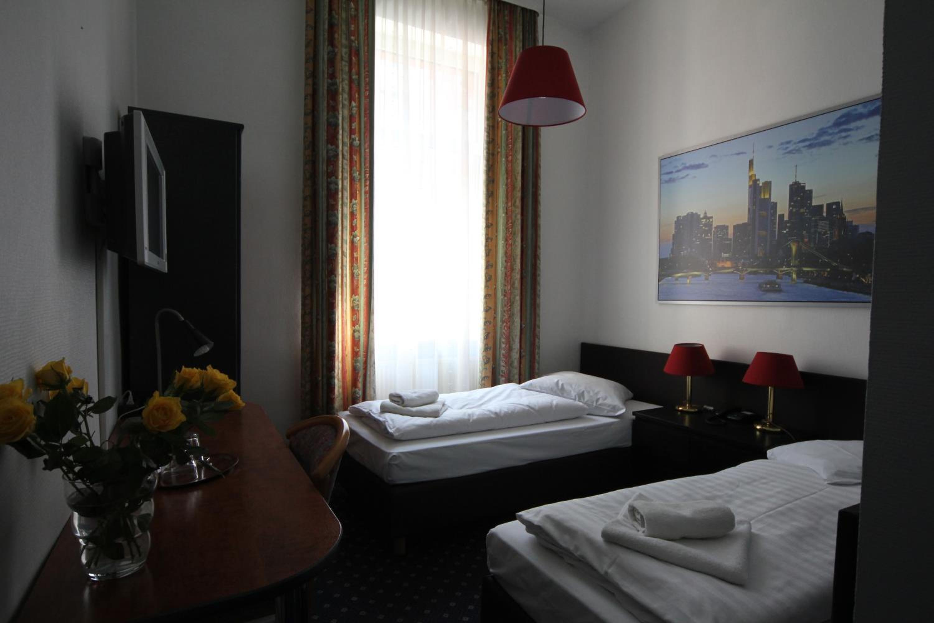 Double Room - Photo 20
