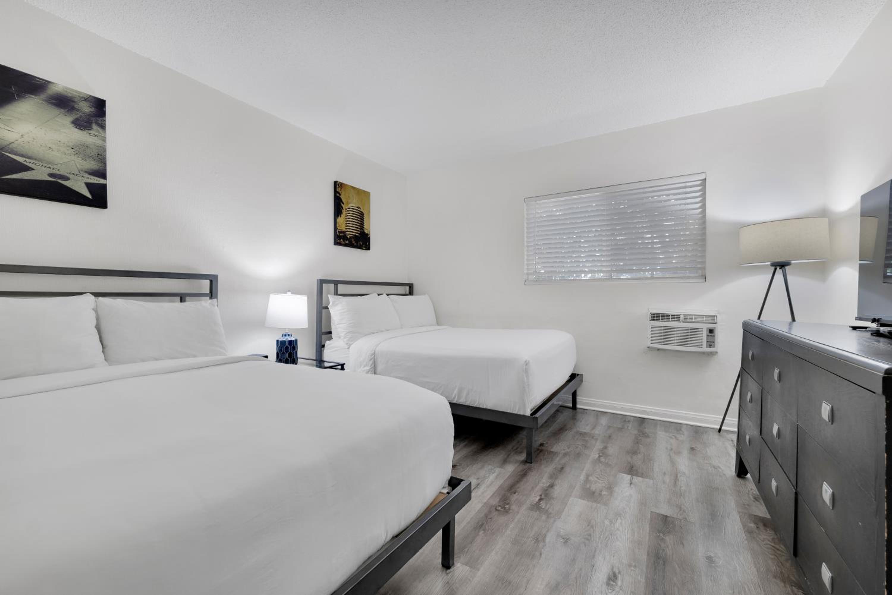 One Bedroom Suite with Two Double Beds