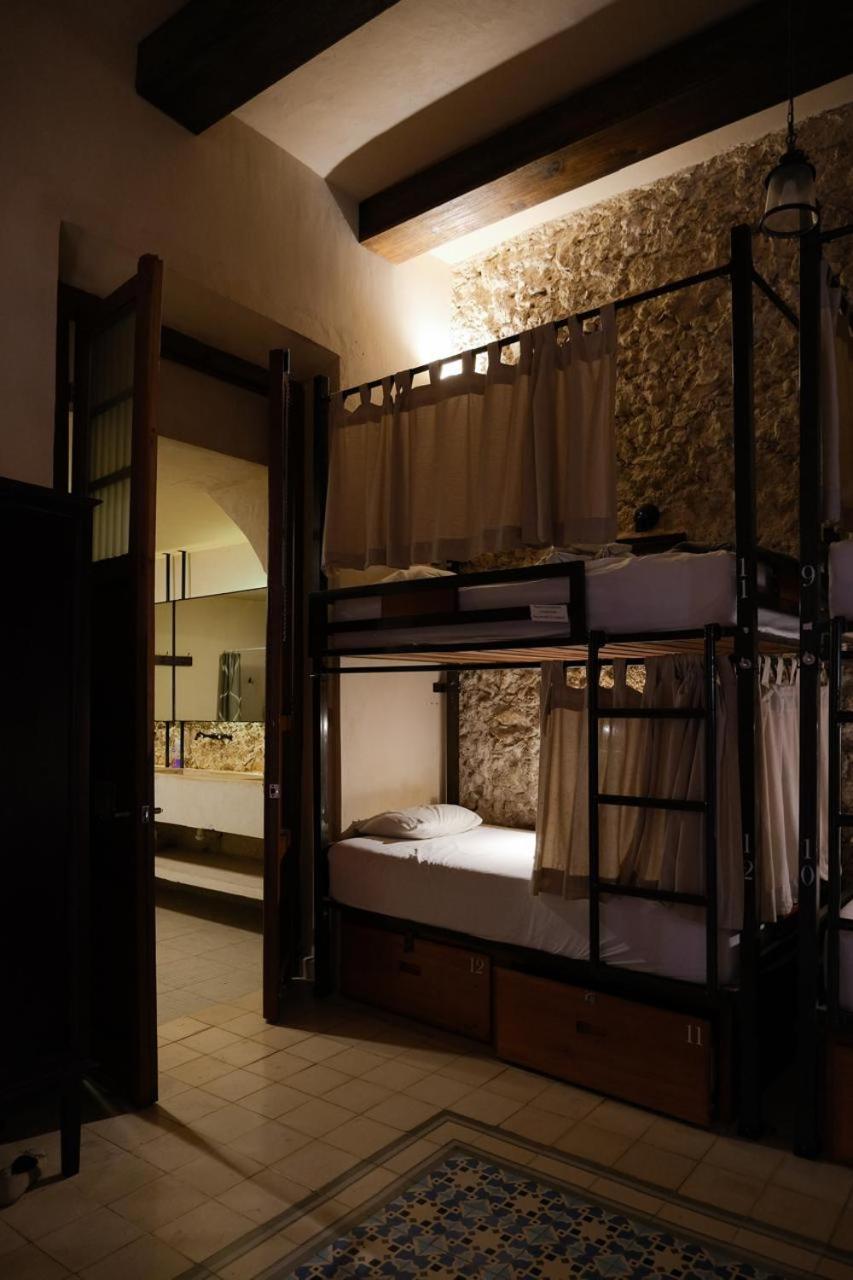 Bunk Bed in Mixed Dormitory Room