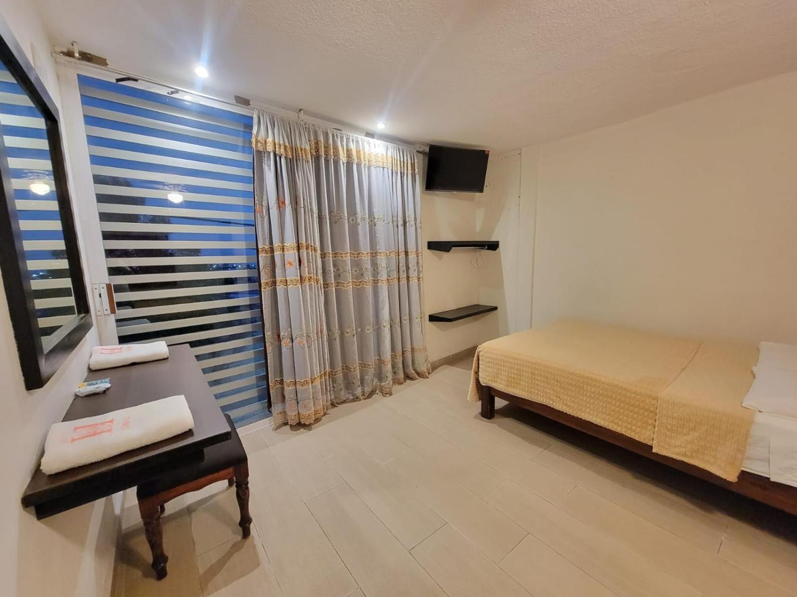 Double Room with Two Double Beds photo 2