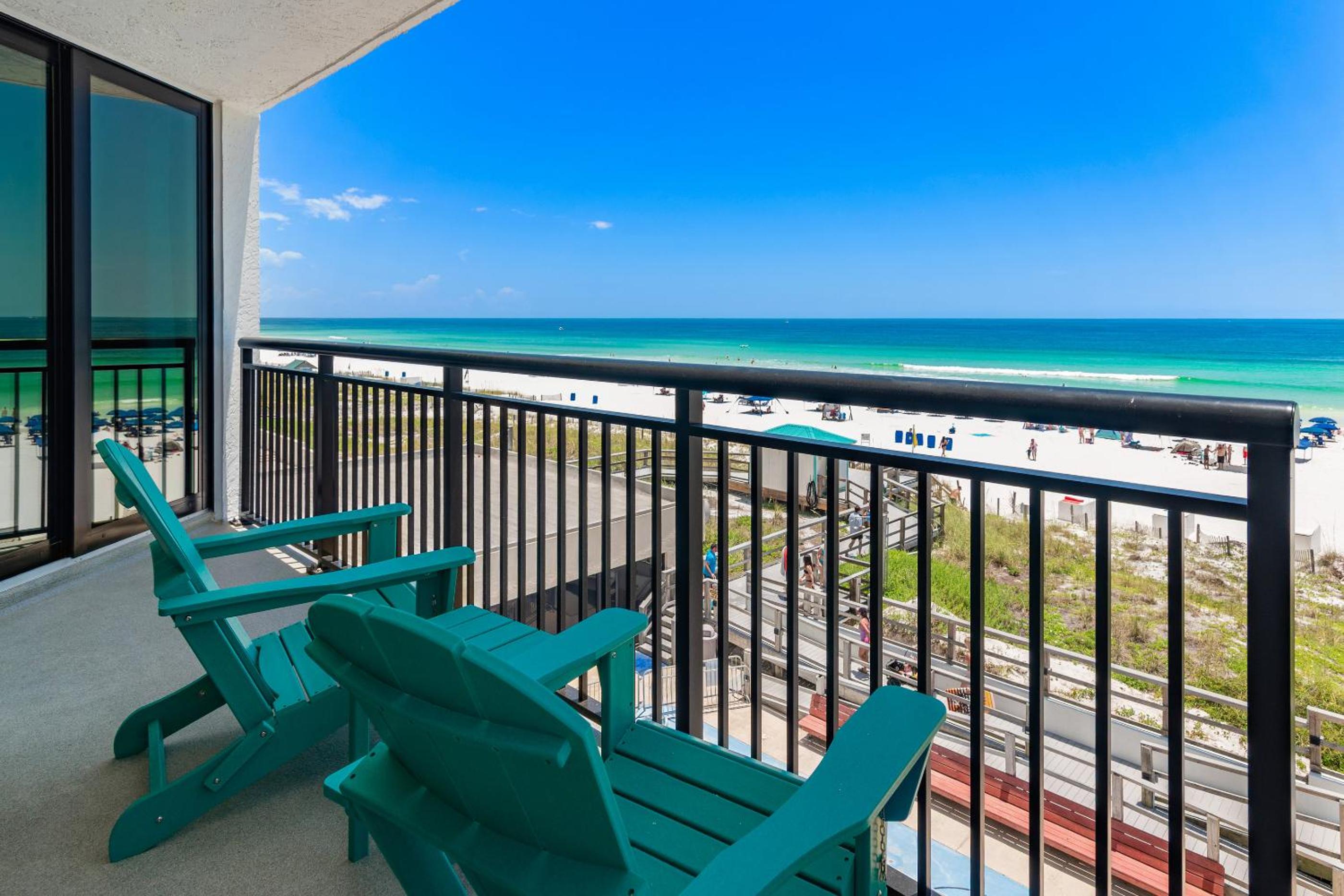 Two-Bedroom Deluxe Apartment with Ocean View