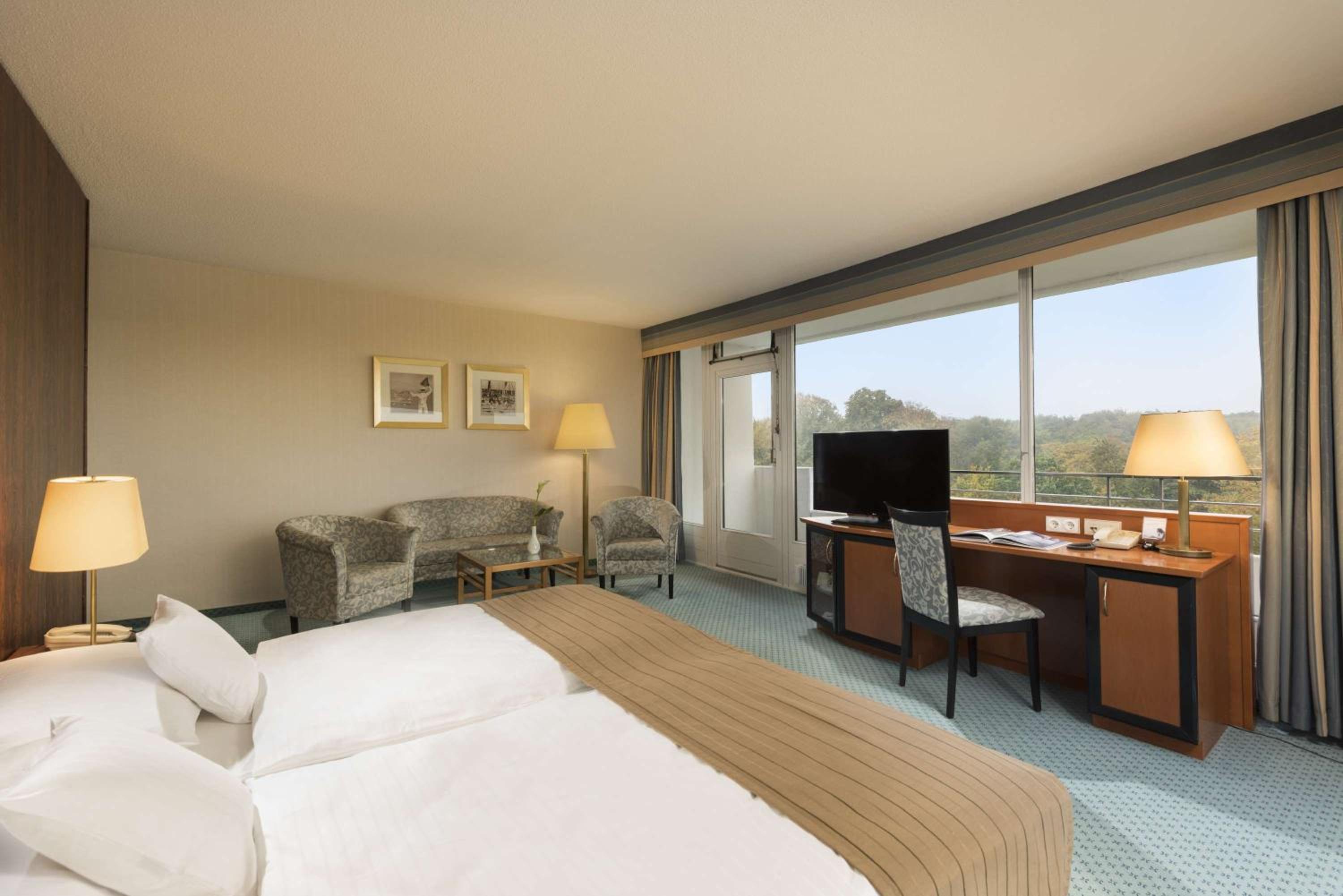 Comfort Room - Photo 1