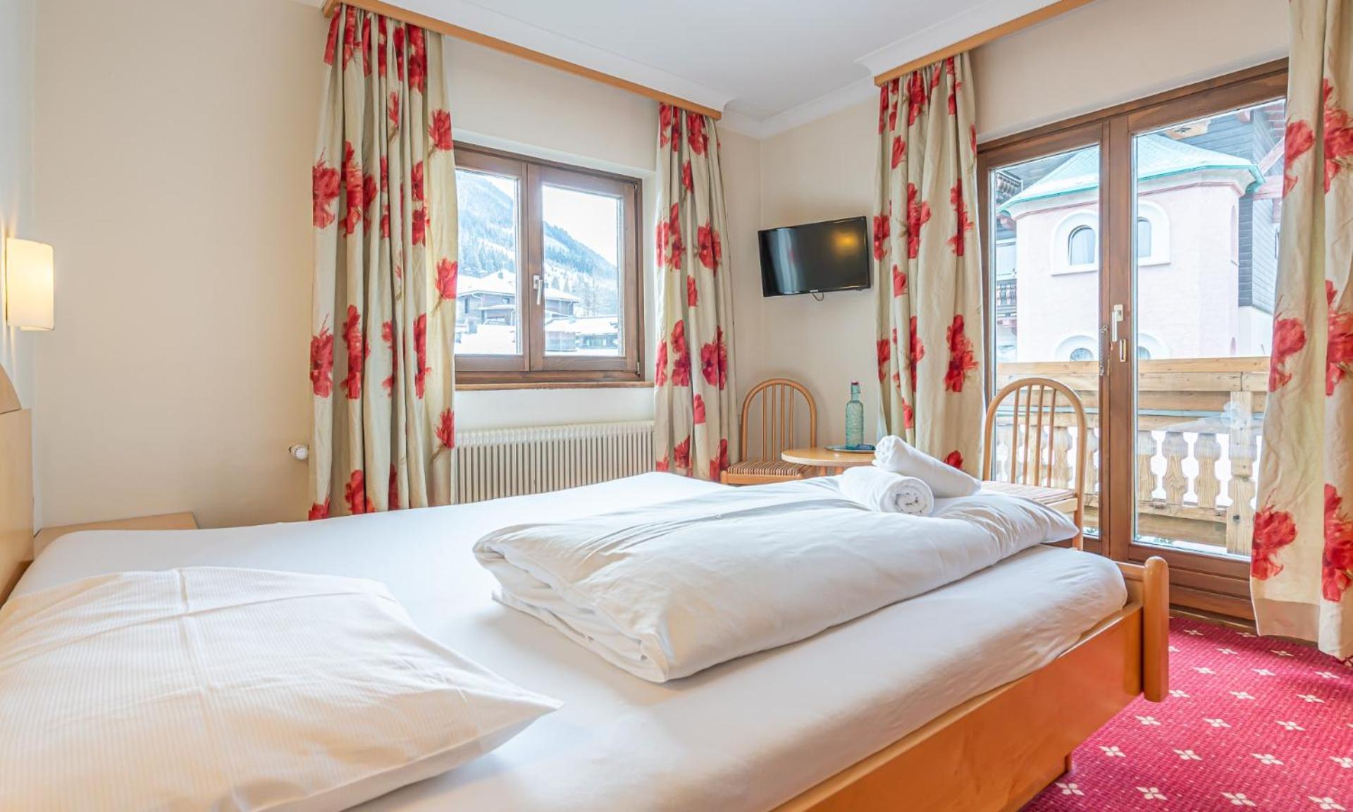 Double Room with Balcony photo 2