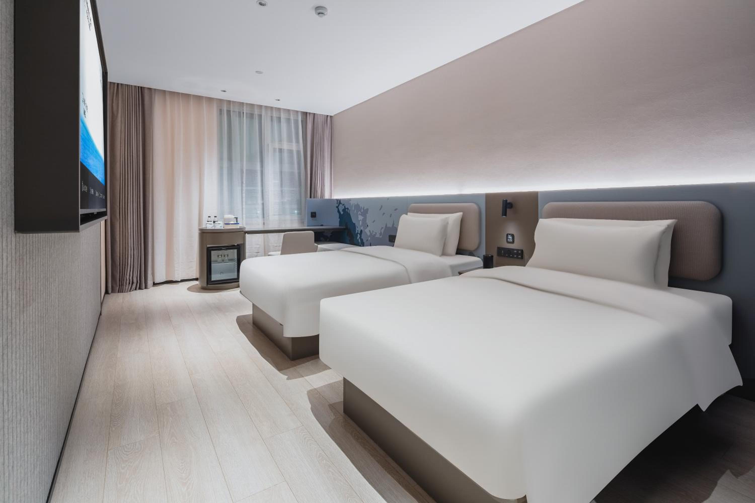 Enjoy Twin Room