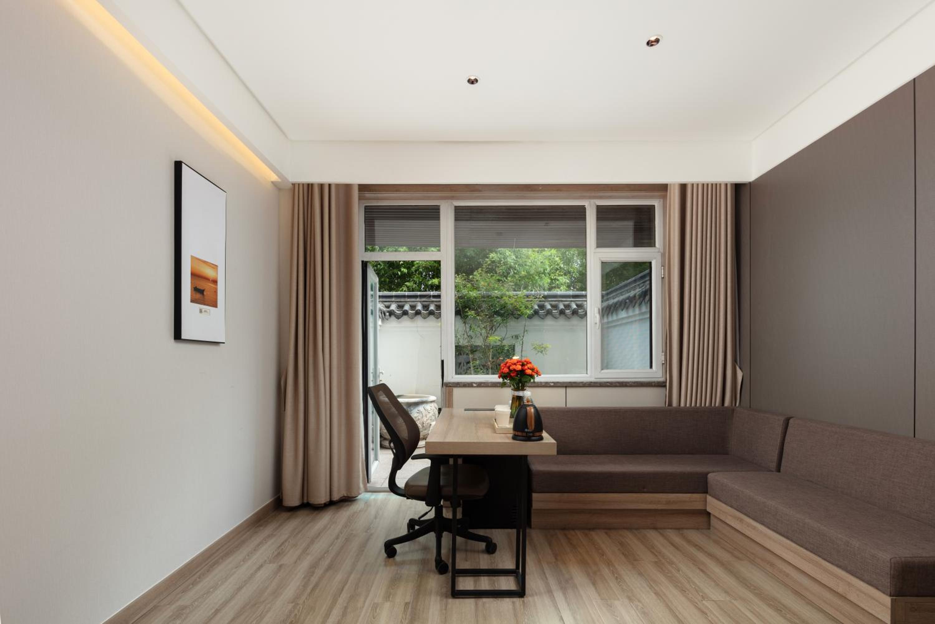 Jimu Double Room with Courtyard photo 2