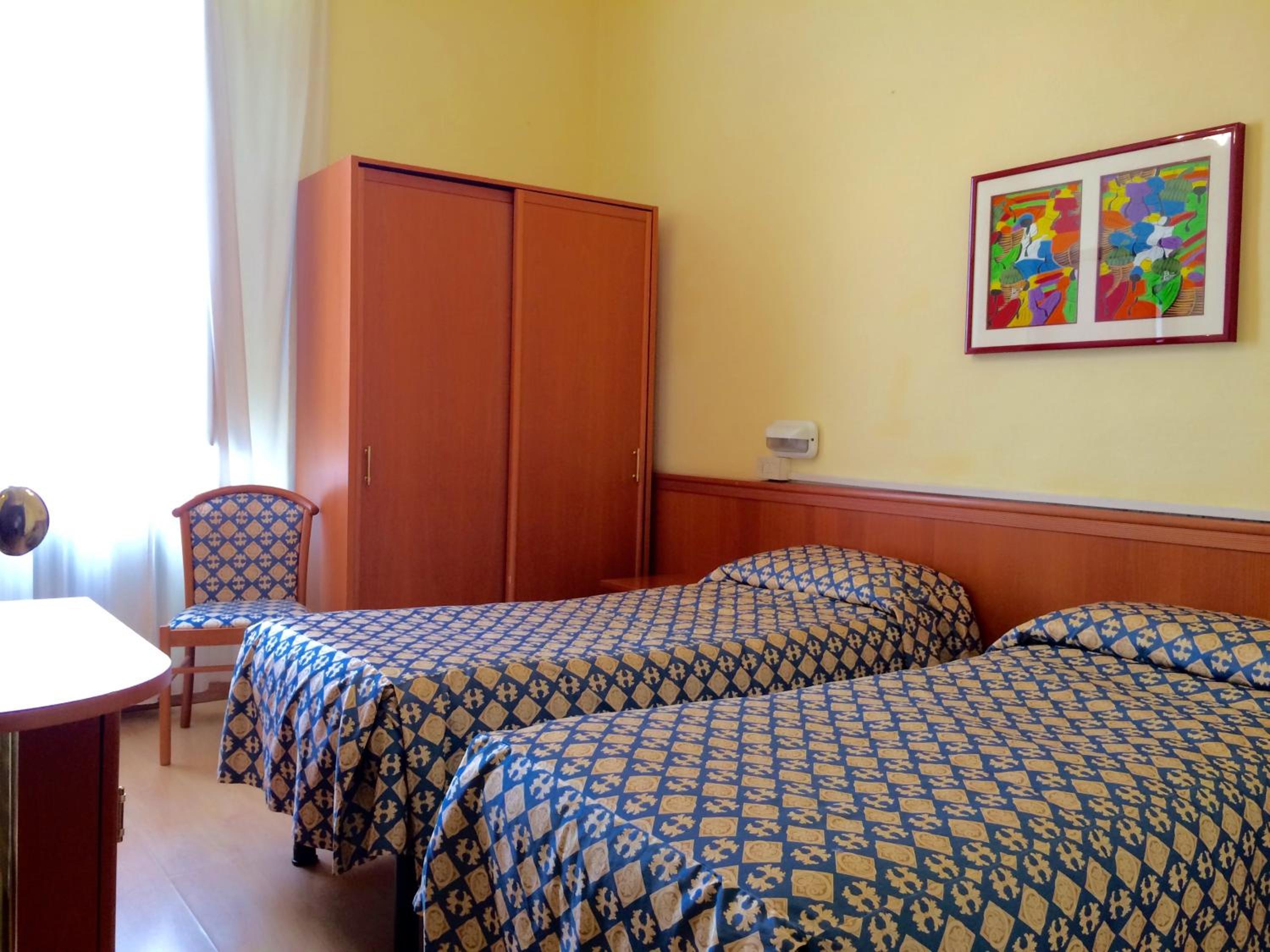Double Or Twin Room photo 3