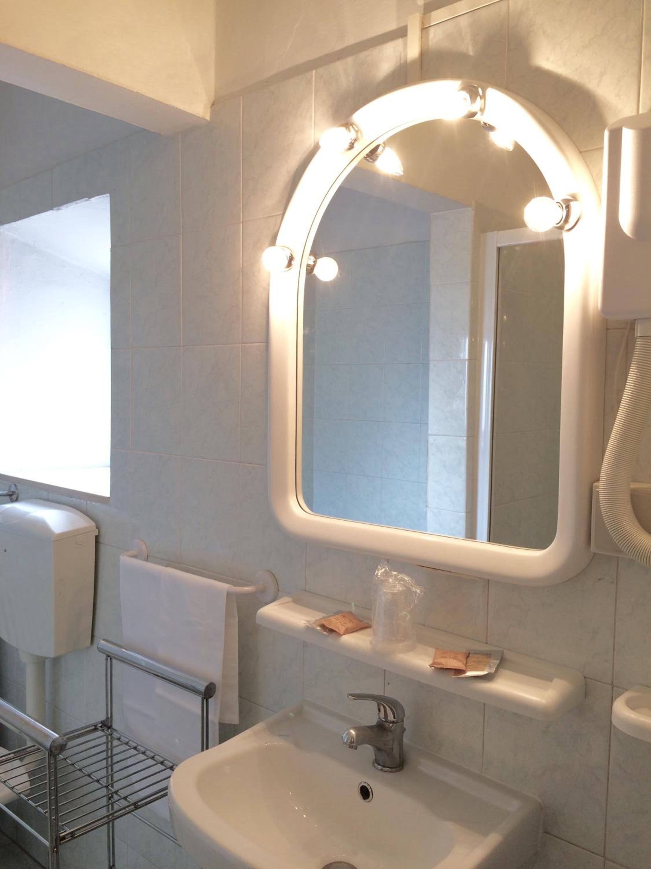Double Or Twin Room photo 2