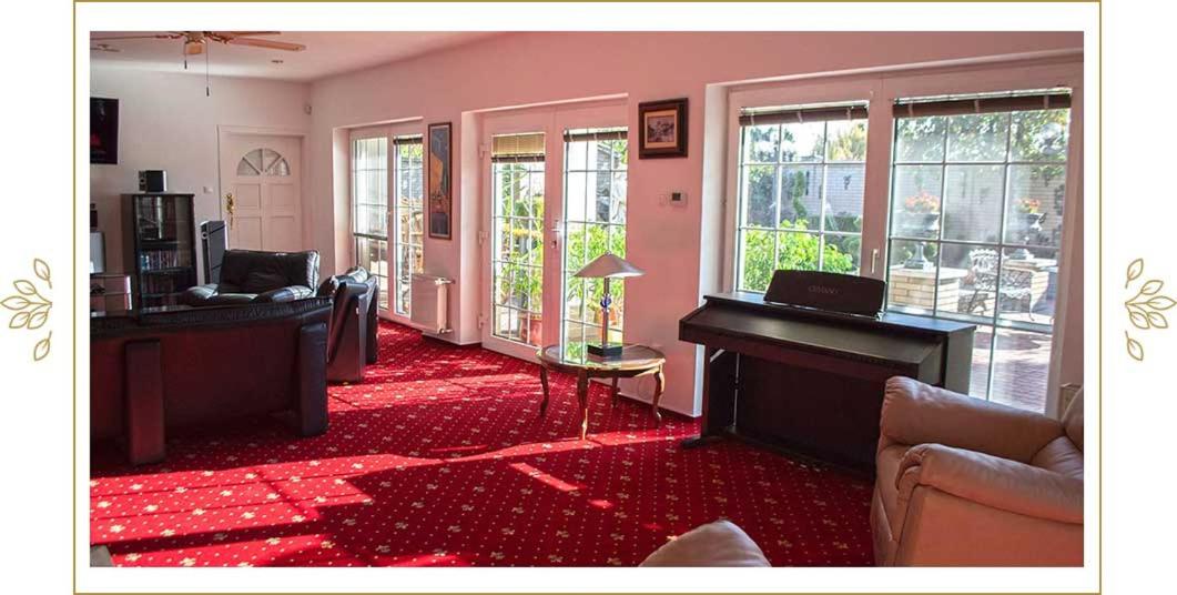 Double Room with Extra Bed photo 3